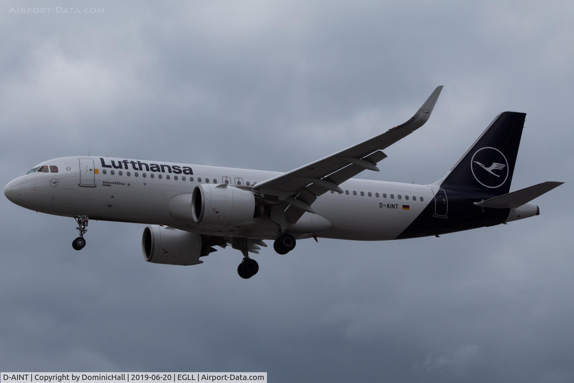D-AINT, 2019 Airbus A320-271NEO C/N 8708, Landing RWY 27R