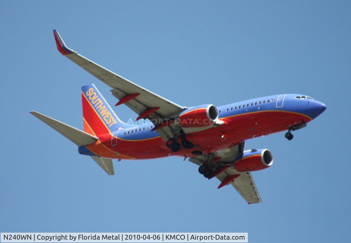 N240WN, 2006 Boeing 737-7H4 C/N 32503, MCO spotting