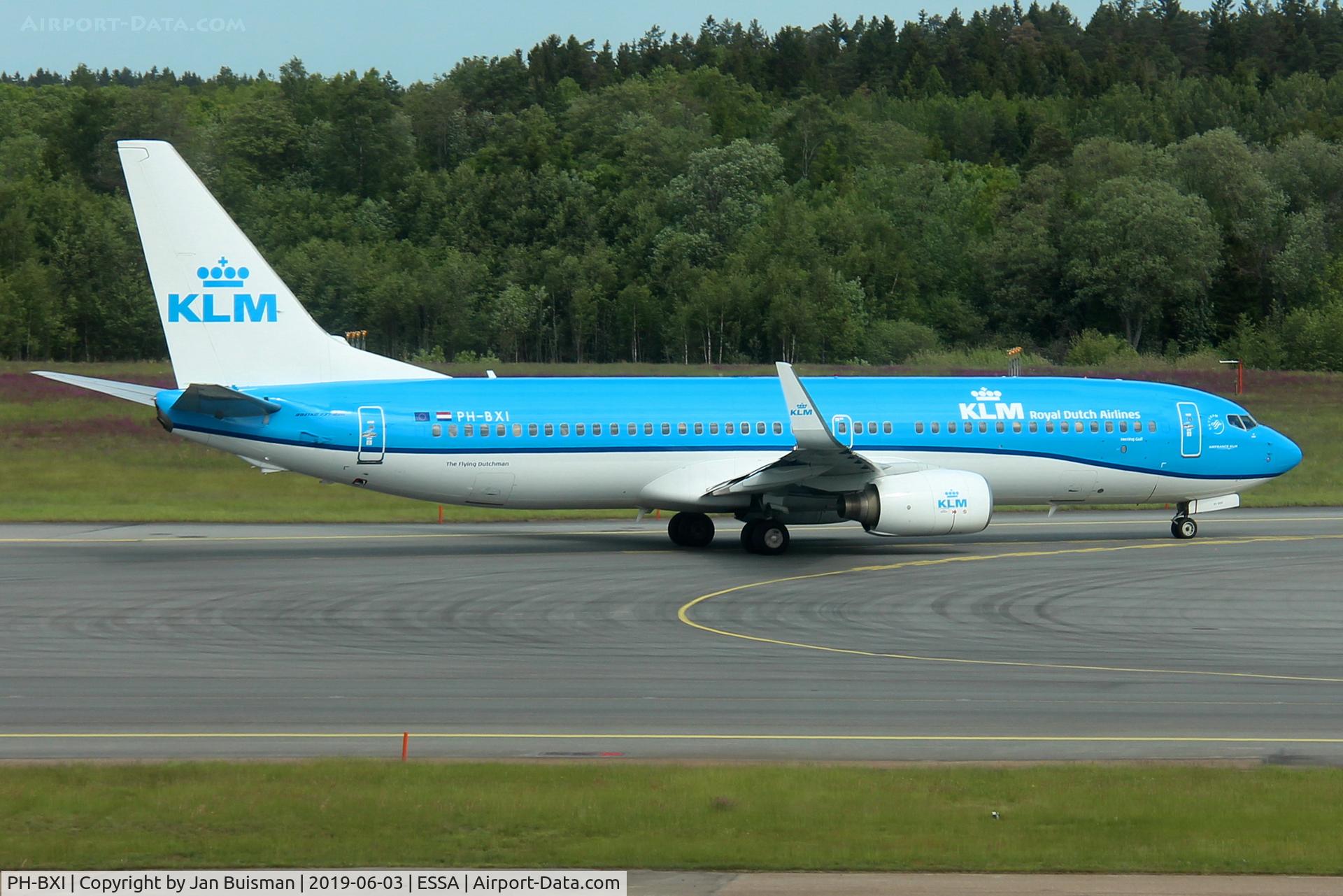 PH-BXI, 2000 Boeing 737-8K2 C/N 30358, KLM