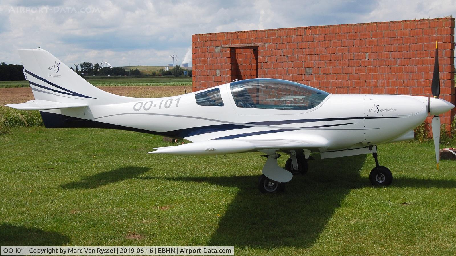 OO-I01, 2010 Aveko VL-3 Evolution C/N 70, At Hoevenen Pancake Fly in.