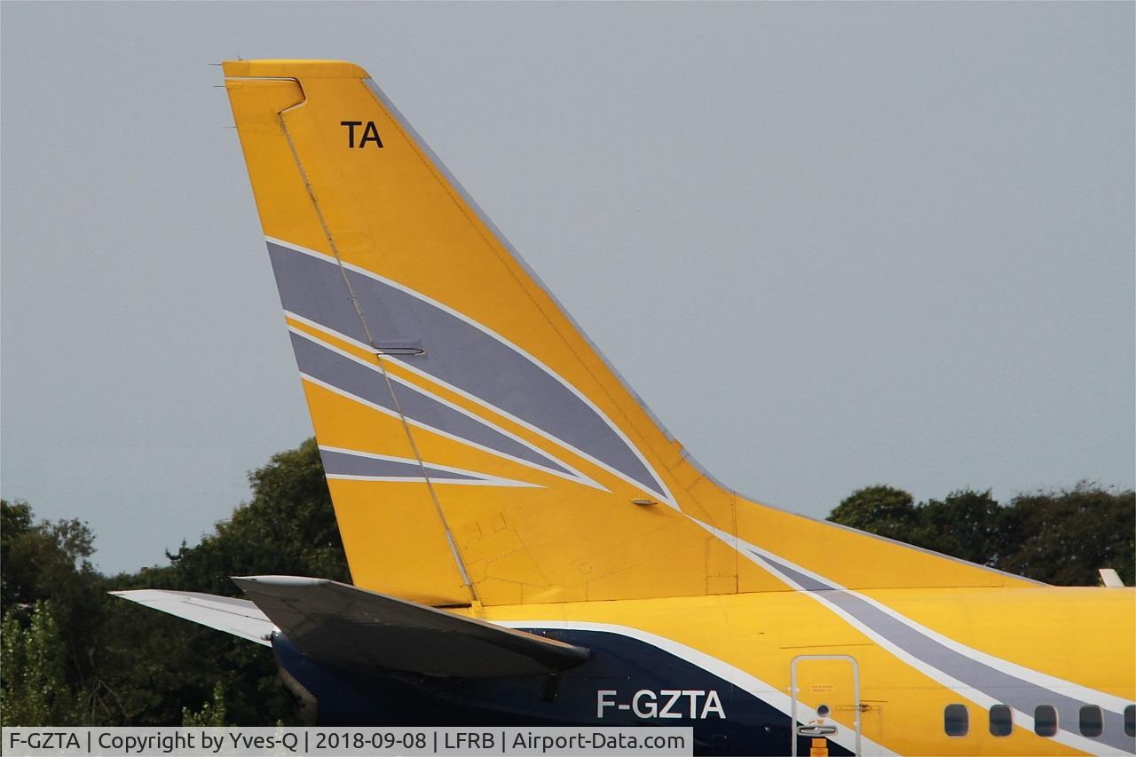 F-GZTA, 1998 Boeing 737-33V(QC) C/N 29333/3084, Boeing 737-33VQC, Tail close up view, Brest-Bretagne airport (LFRB-BES)