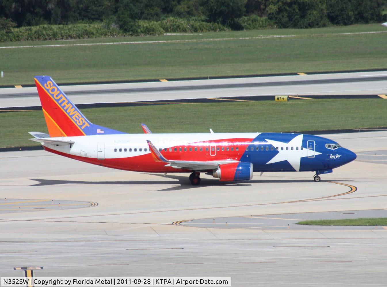 N352SW, 1990 Boeing 737-3H4 C/N 24888, TPA spotting