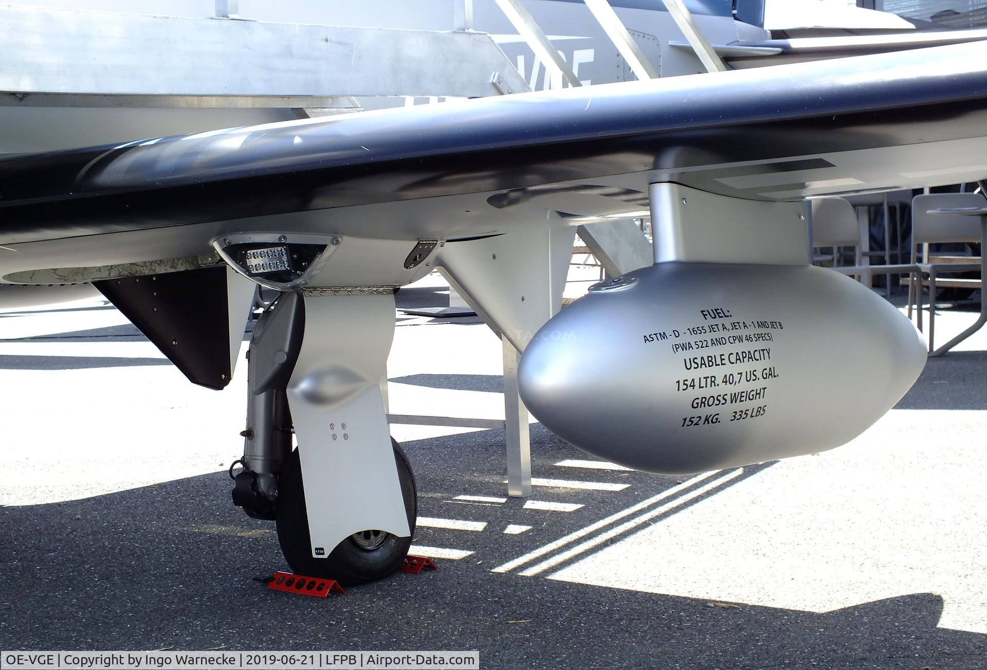 OE-VGE, 2018 Diamond Dart-550 C/N Dart.003, Diamond DART-550 at the Aerosalon 2019, Paris