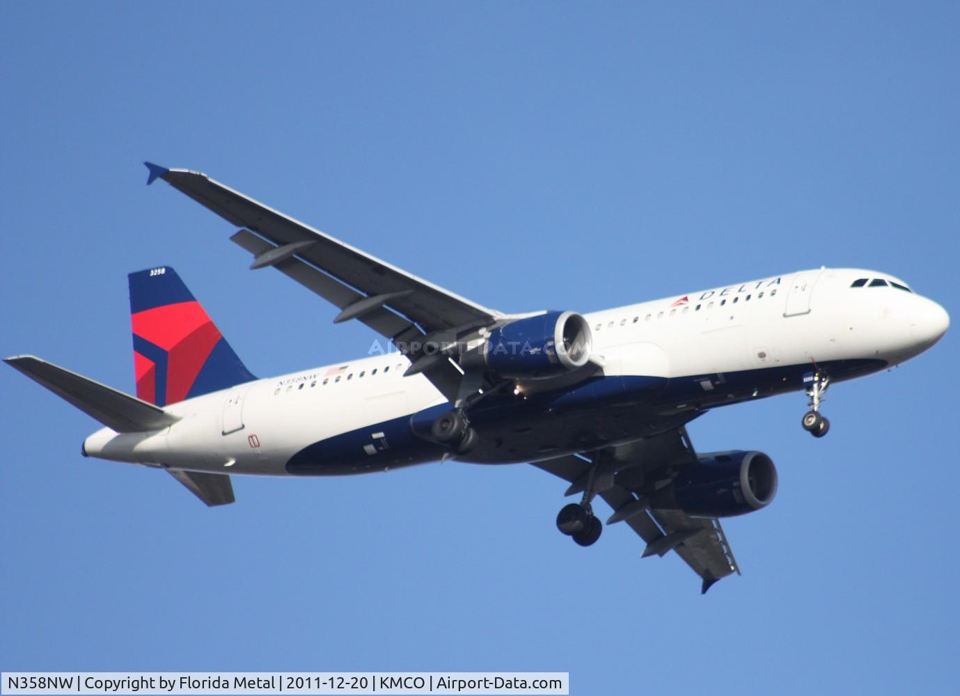 N358NW, 1998 Airbus A320-212 C/N 832, MCO spotting