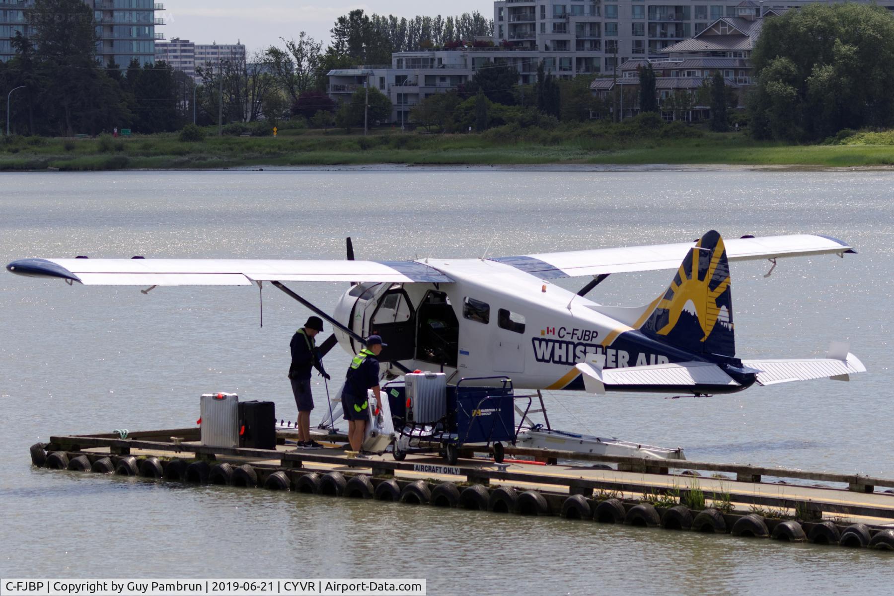 C-FJBP, 1956 De Havilland Canada DHC-2 Beaver Mk.1 C/N 942, Departing