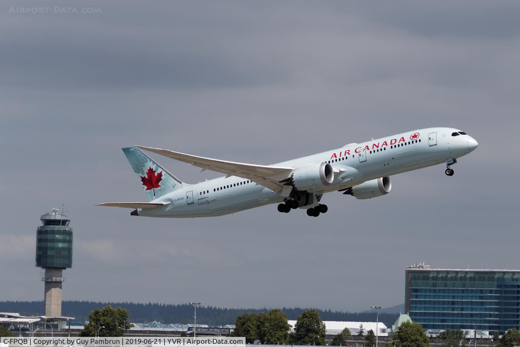 C-FPQB, 2016 Boeing 787-9 Dreamliner C/N 35270, Departing