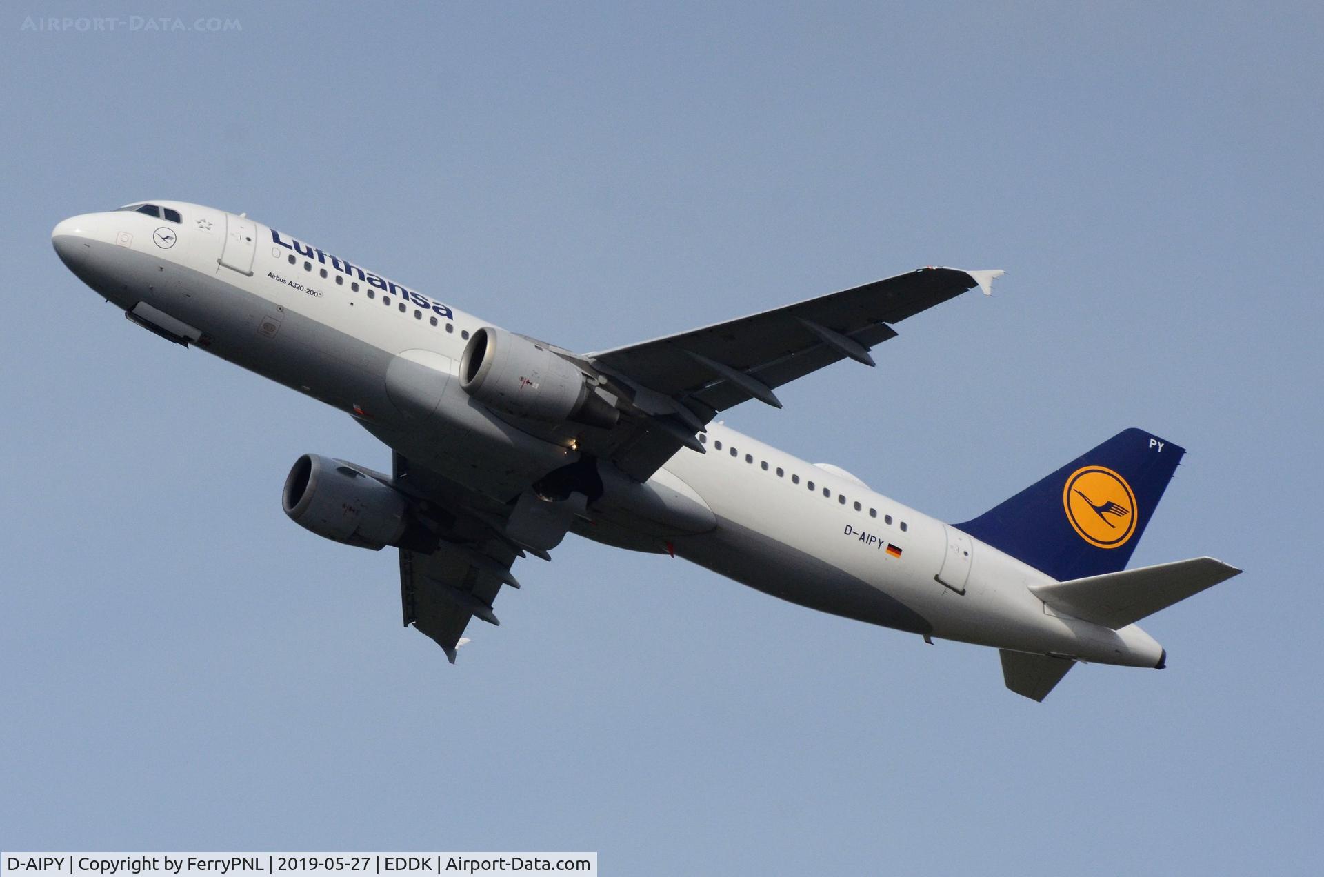 D-AIPY, 1991 Airbus A320-211 C/N 161, Lufthansa A320 taking-off