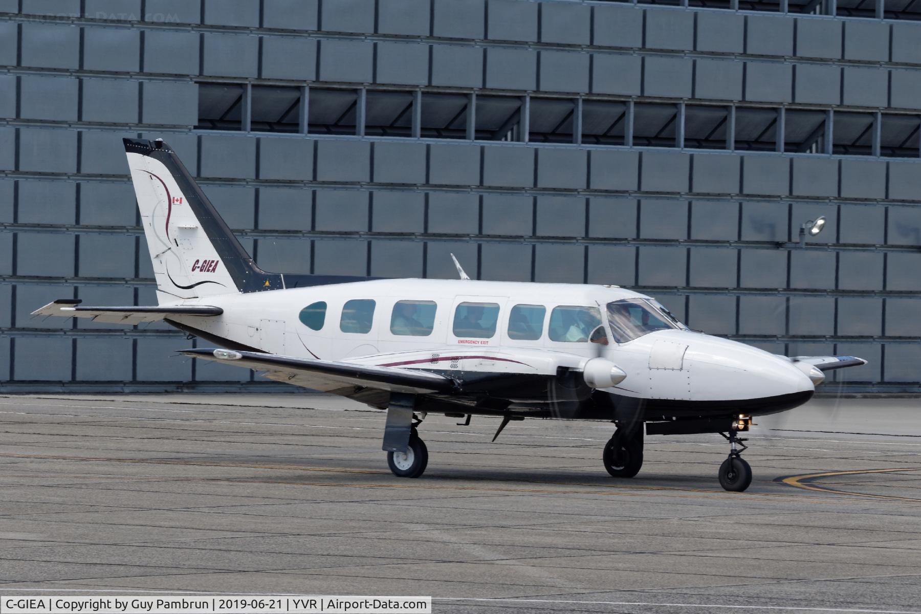C-GIEA, 1980 Piper PA-31-350 Chieftain C/N 31-8052196, Departing