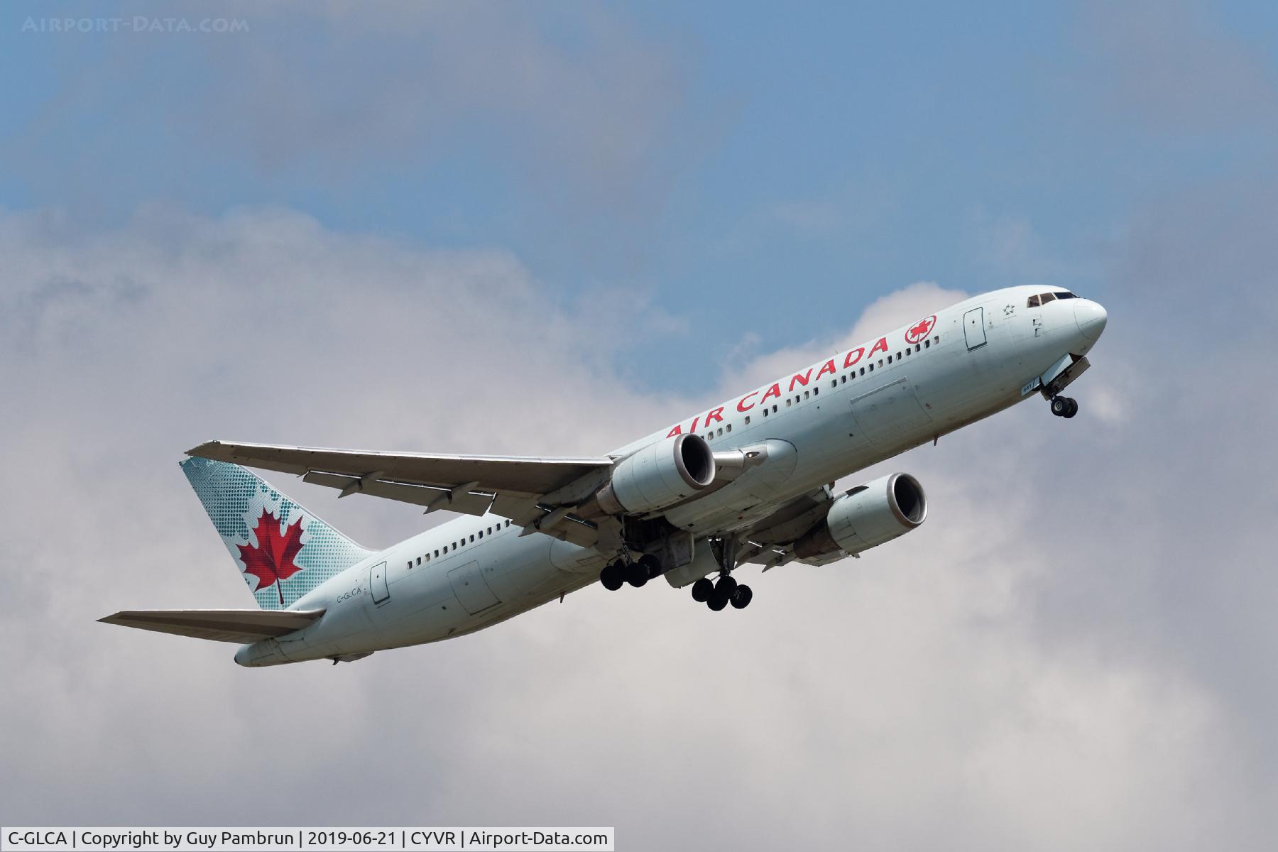 C-GLCA, 1991 Boeing 767-375 C/N 25120, Departing
