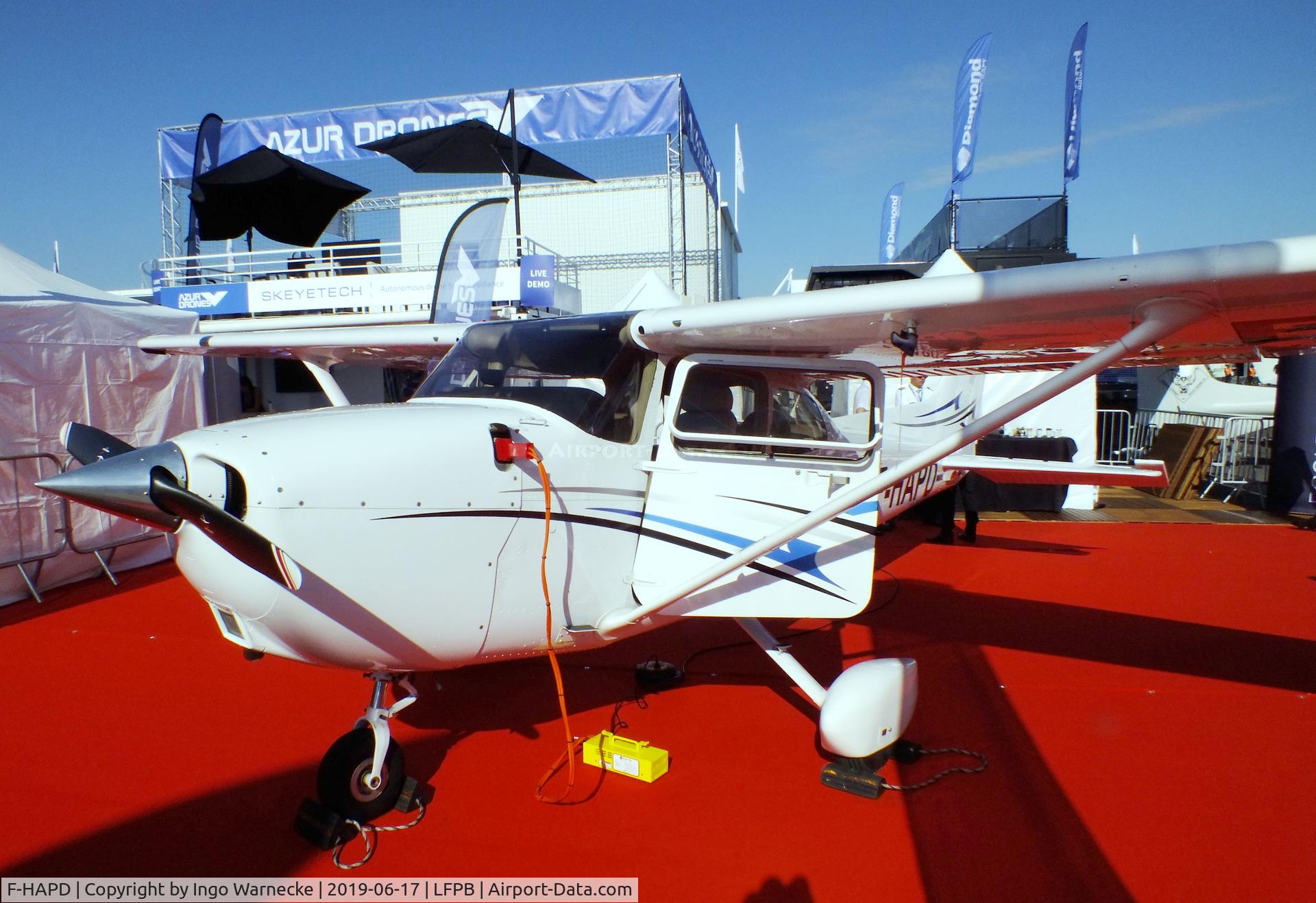 F-HAPD, Cessna 172S C/N 172S-11402, Cessna 172S Skyhawk at the Aerosalon 2019, Paris