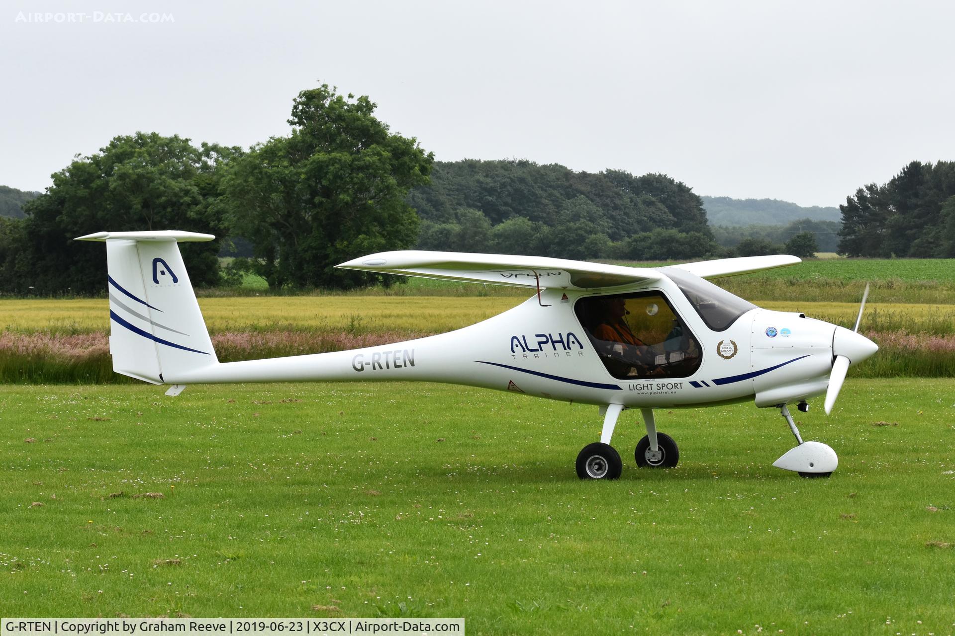 G-RTEN, 2017 Pipistrel Alpha Trainer C/N 858 AT 912, Just landed at Northrepps.