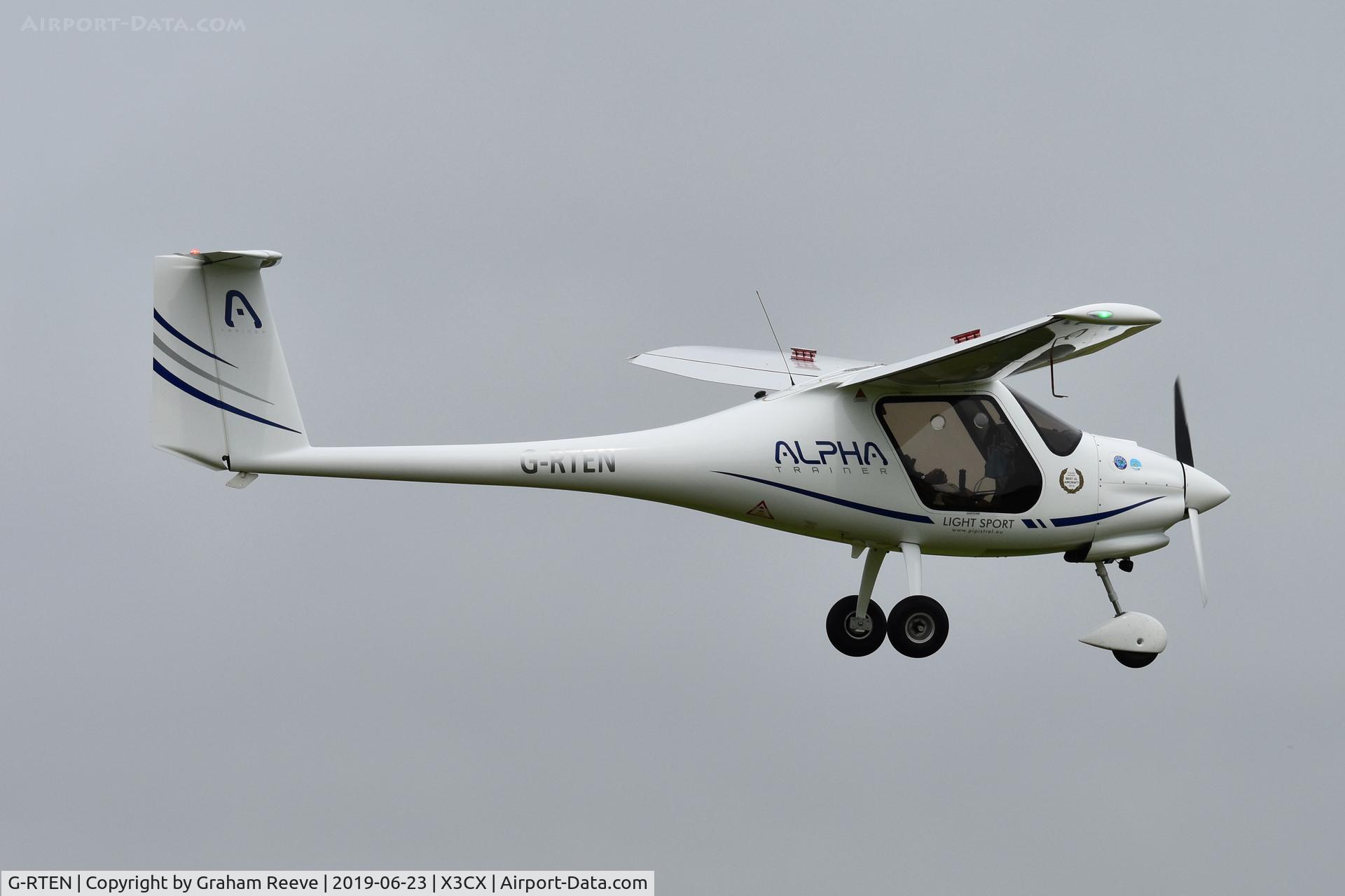 G-RTEN, 2017 Pipistrel Alpha Trainer C/N 858 AT 912, Landing at Northrepps.