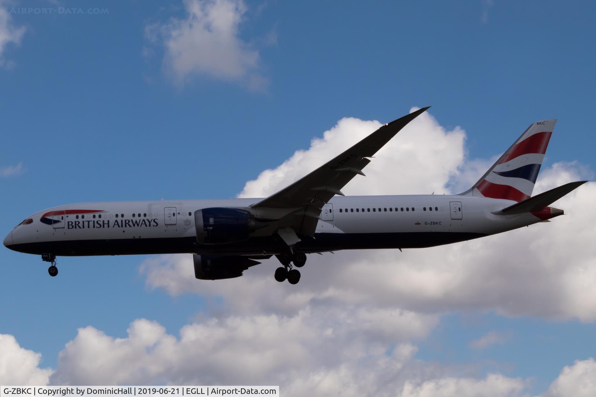 G-ZBKC, 2015 Boeing 787-9 Dreamliner Dreamliner C/N 38621, Landing RWY 27L
