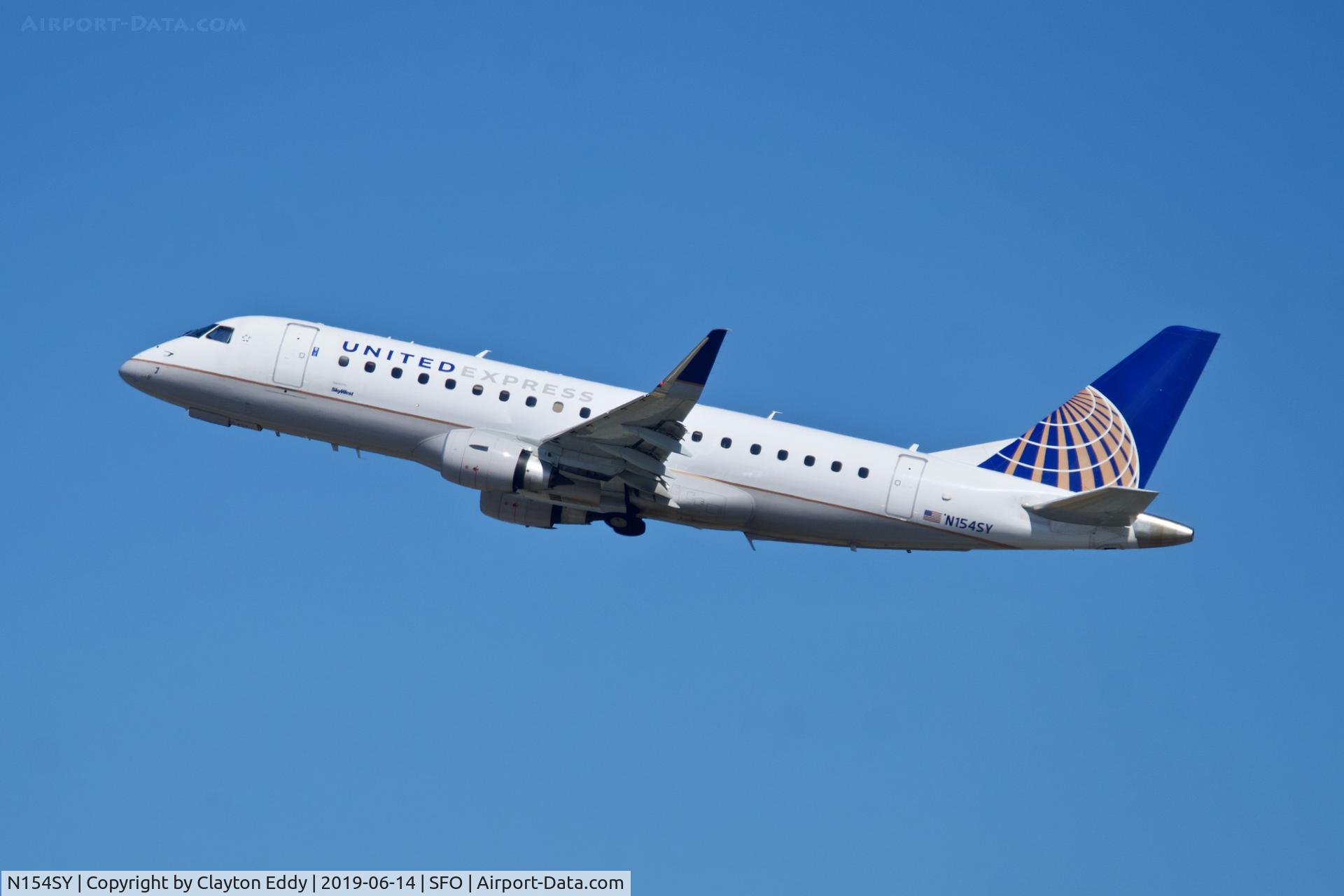N154SY, 2016 Embraer 175LR (ERJ-170-200LR) C/N 17000556, Departing runway 1 SFO 2019.