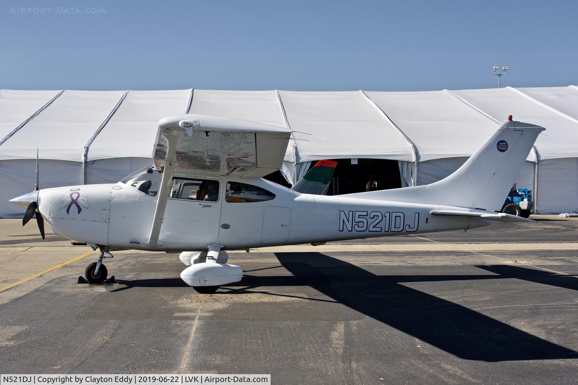 N521DJ, Cessna 182S Skylane C/N 18280858, Livermore Airport California 2019.