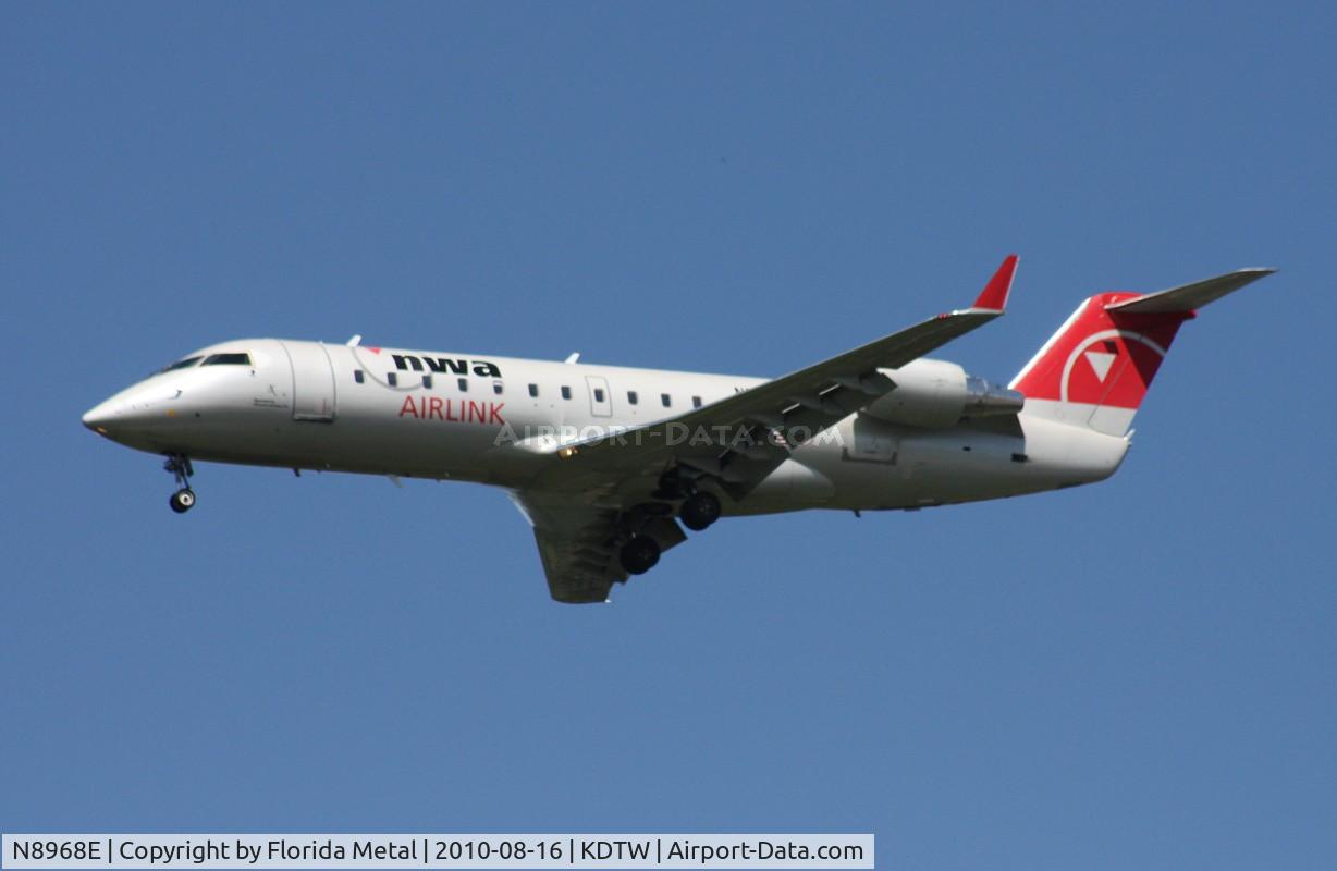 N8968E, 2004 Bombardier CRJ-200 (CL-600-2B19) C/N 7968, DTW spotting