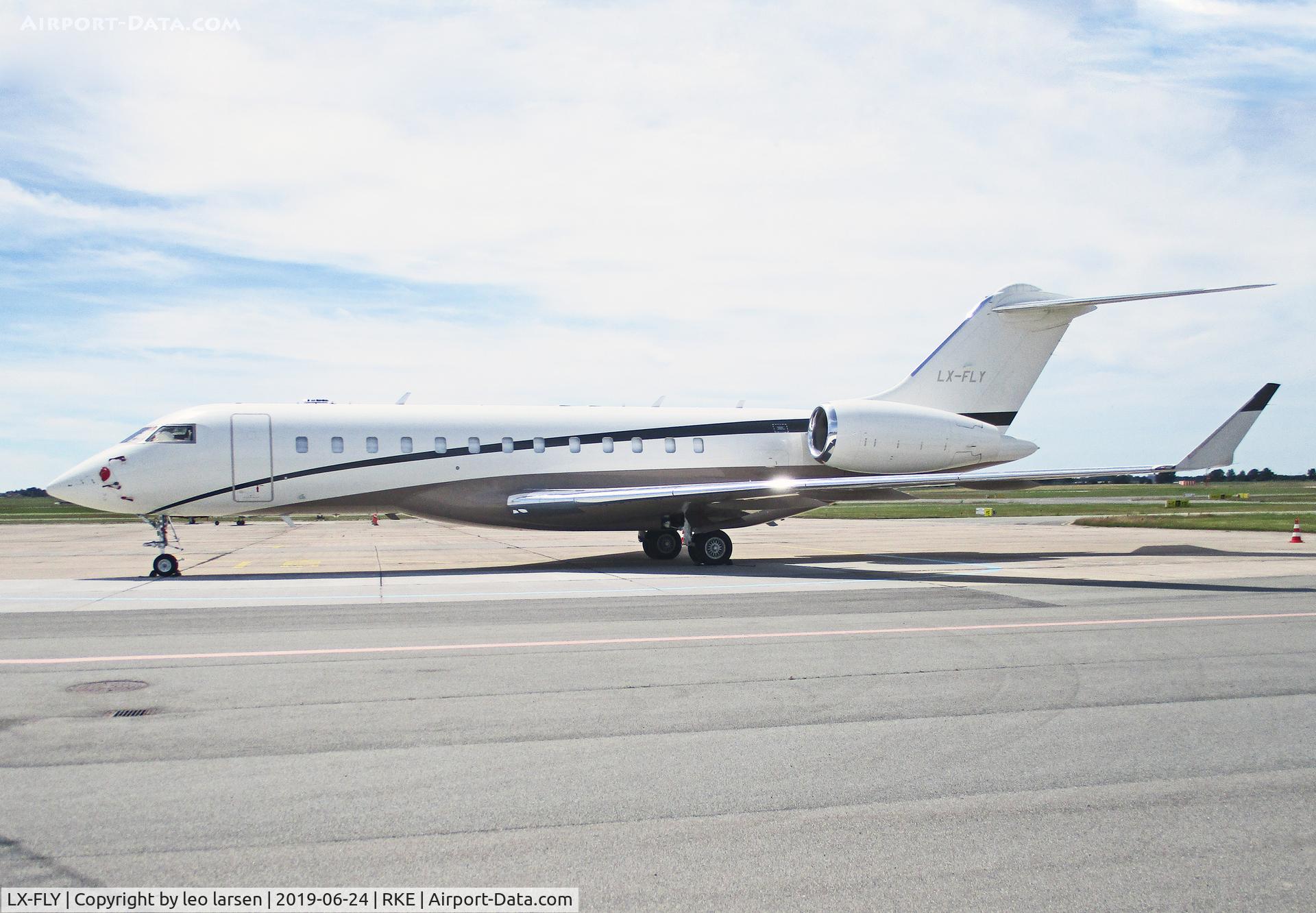 LX-FLY, 2008 Bombardier BD-700-1A10 Global Express C/N 9252, Roskilde 24.6.2019
