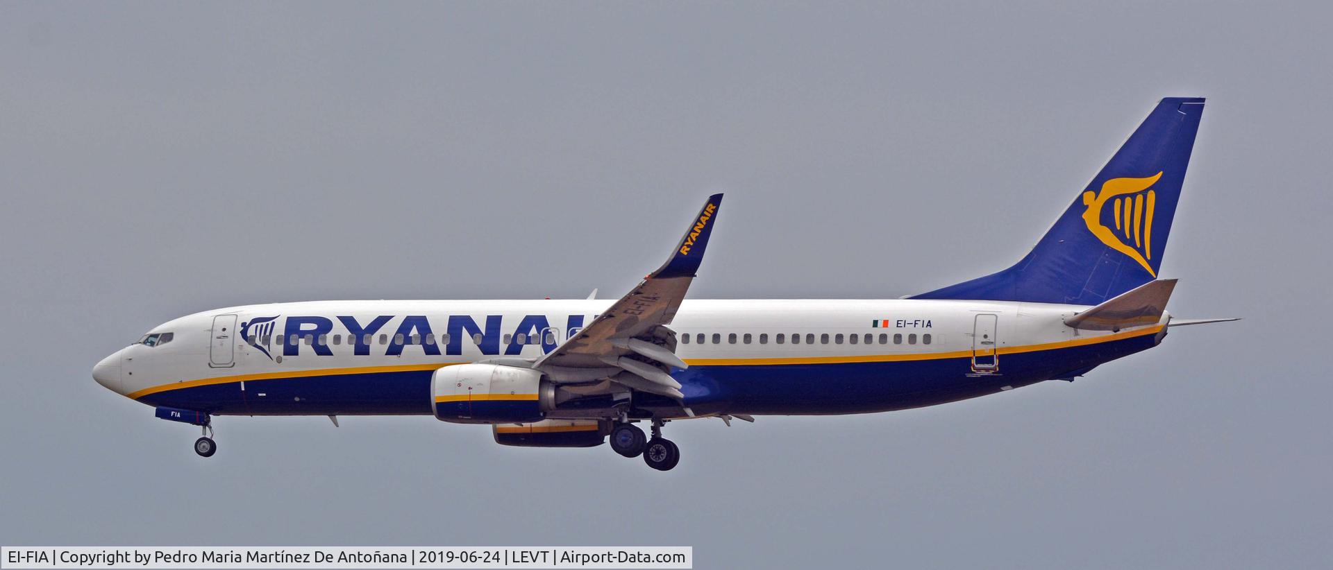 EI-FIA, 2015 Boeing 737-8AS C/N 44691, Aeropuerto de Foronda - Vitoria-Gasteiz - Euskadi - España