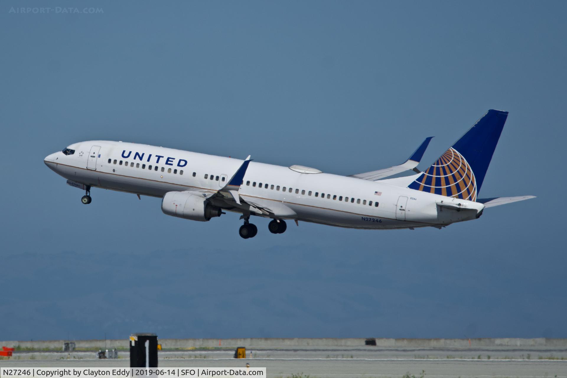 N27246, 1999 Boeing 737-824 C/N 28956, Departing runway 01 at SFO 2019.