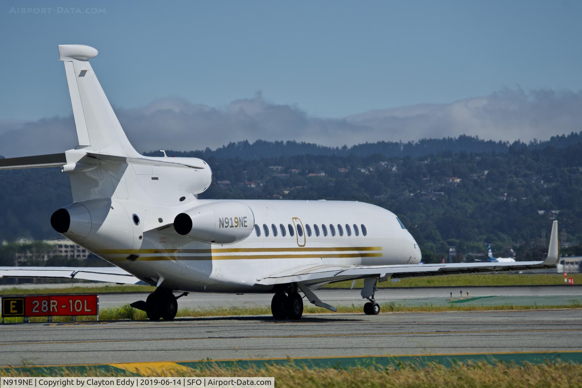 N919NE, 2010 Dassault Falcon 7X C/N 087, SFO 2019.