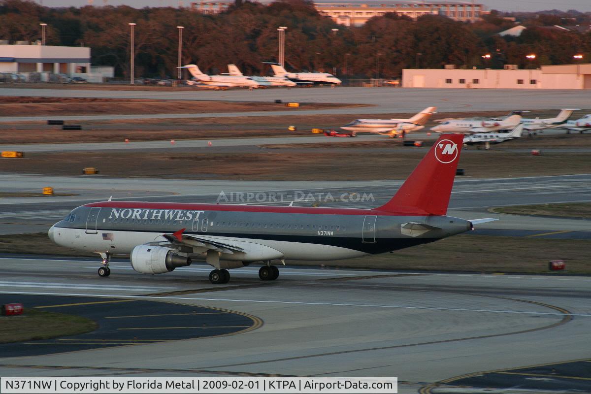 N371NW, 2001 Airbus A320-212 C/N 1535, TPA spotting