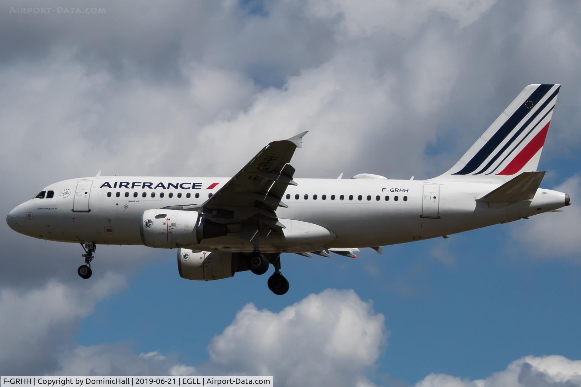 F-GRHH, 1999 Airbus A319-111 C/N 1151, Landing RWY 27L