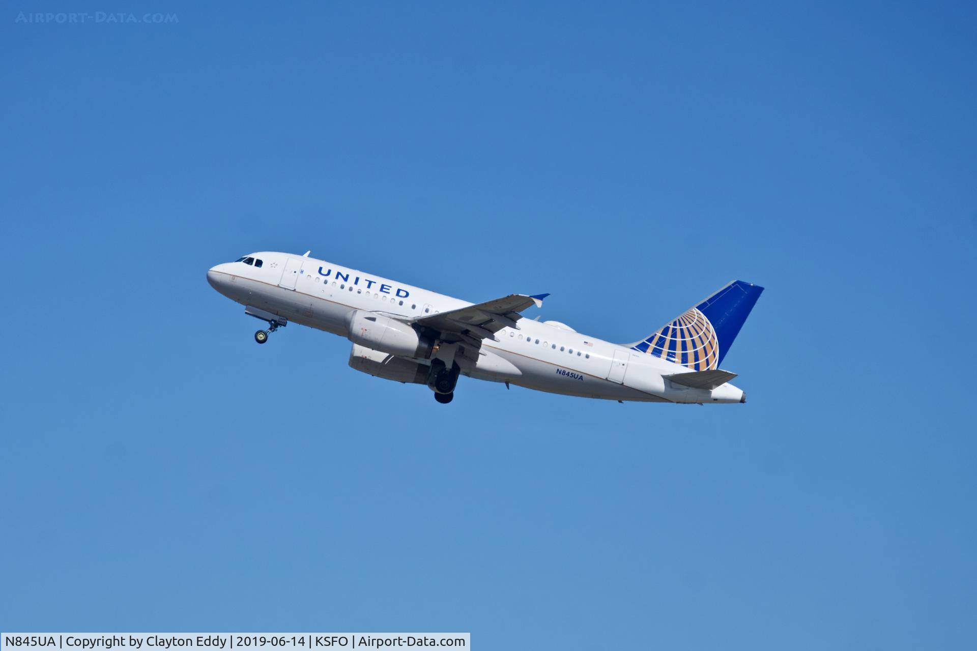 N845UA, 2001 Airbus A319-131 C/N 1585, Departing runway 01 SFO 2019.