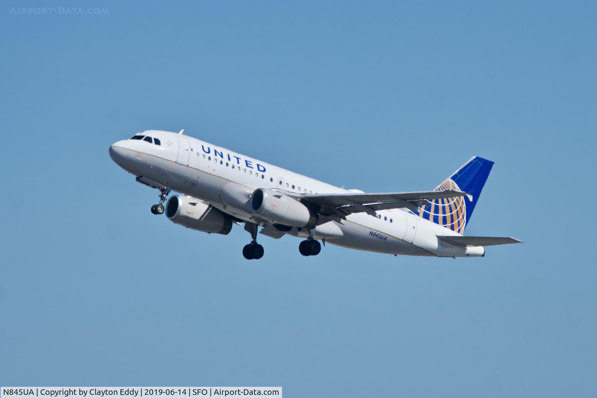 N845UA, 2001 Airbus A319-131 C/N 1585, Departing runway 01 SFO 2019.