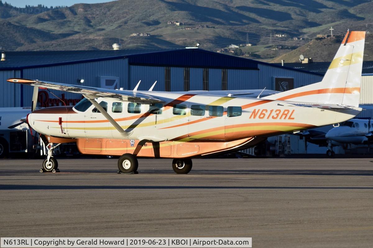 N613RL, 2013 Cessna 208B  Caravan C/N 208B5016, Parked on north GA ramp.