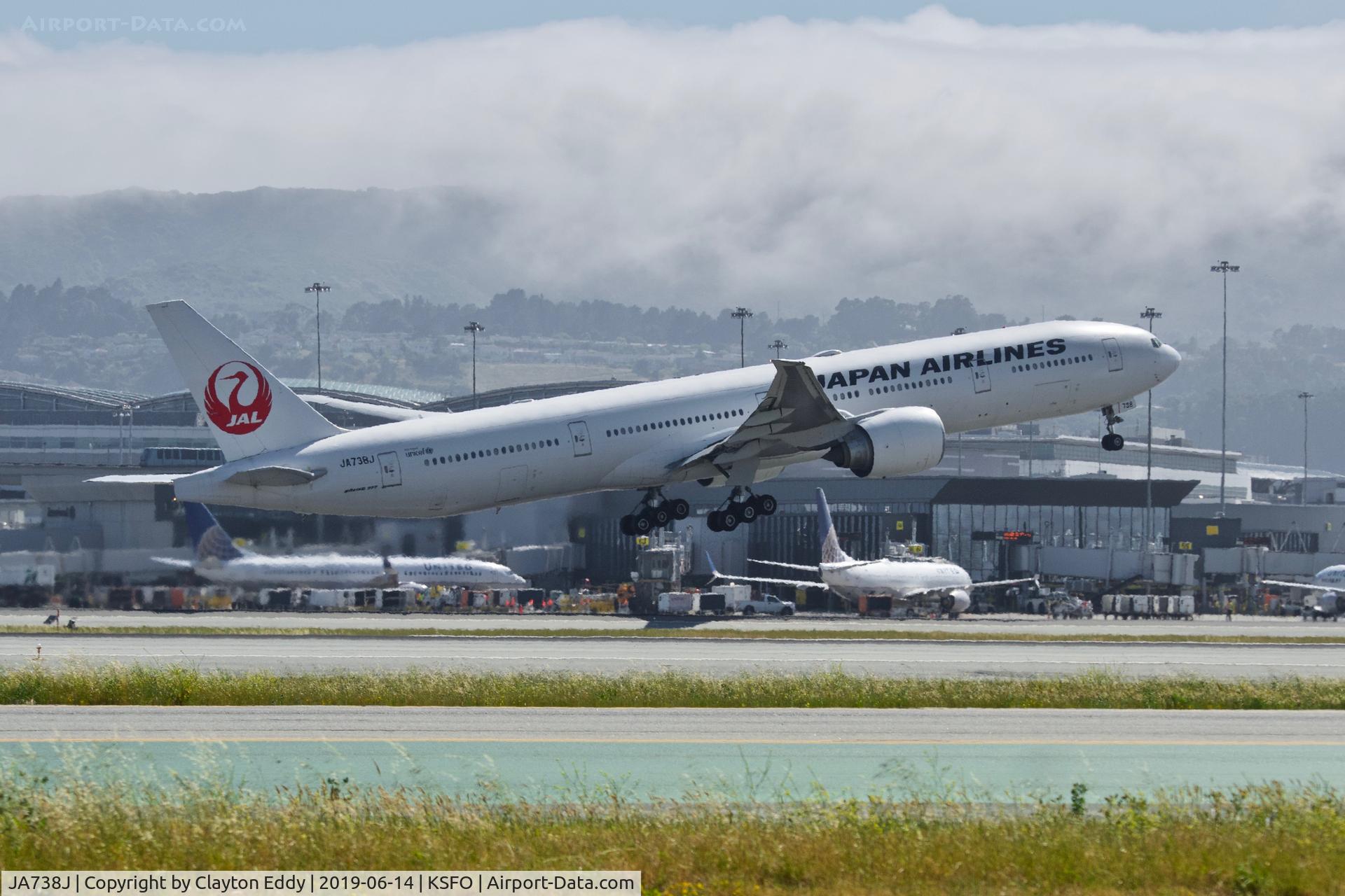 JA738J, 2008 Boeing 777-346/ER C/N 32436, SFO 2019.