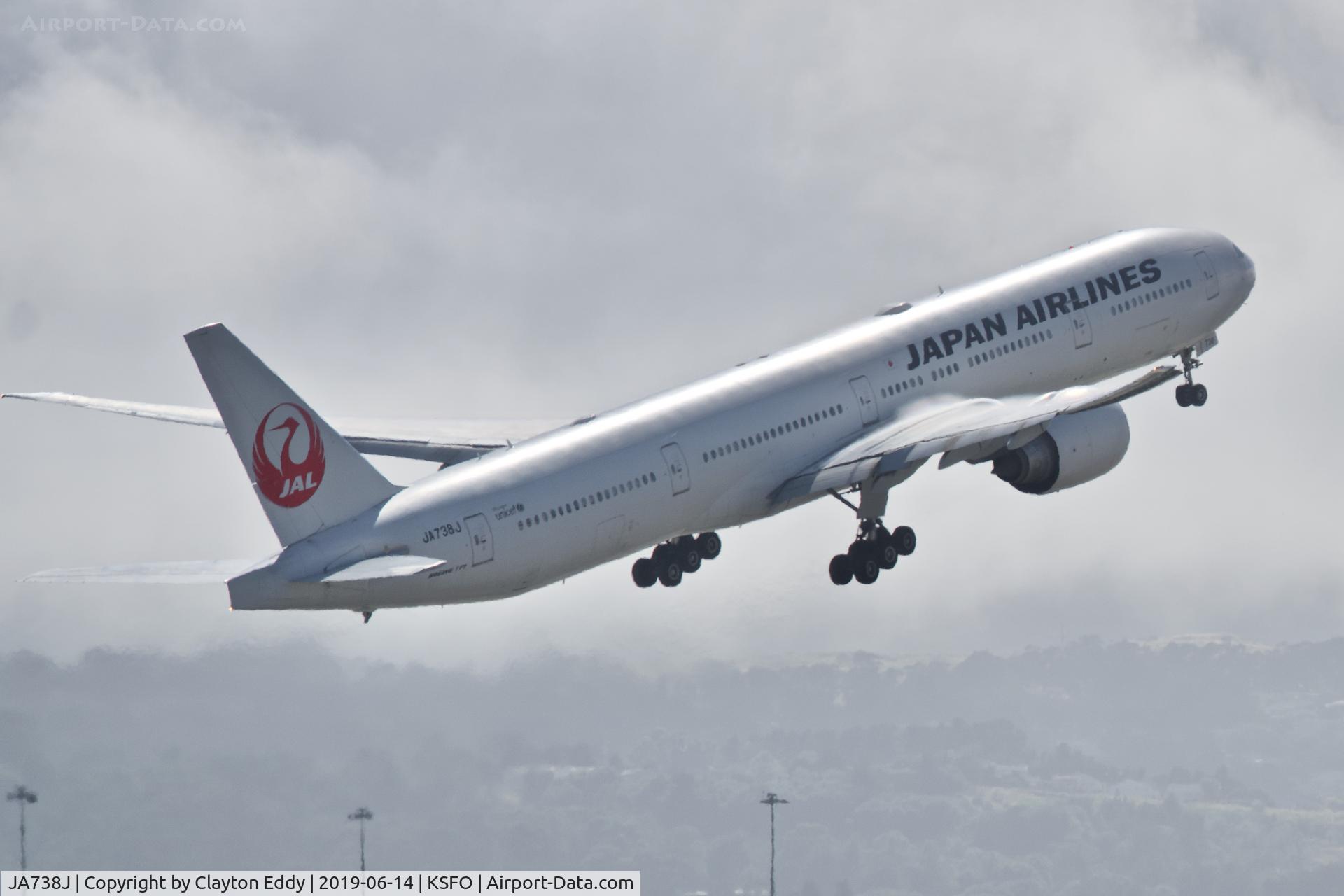 JA738J, 2008 Boeing 777-346/ER C/N 32436, SFO 2019.