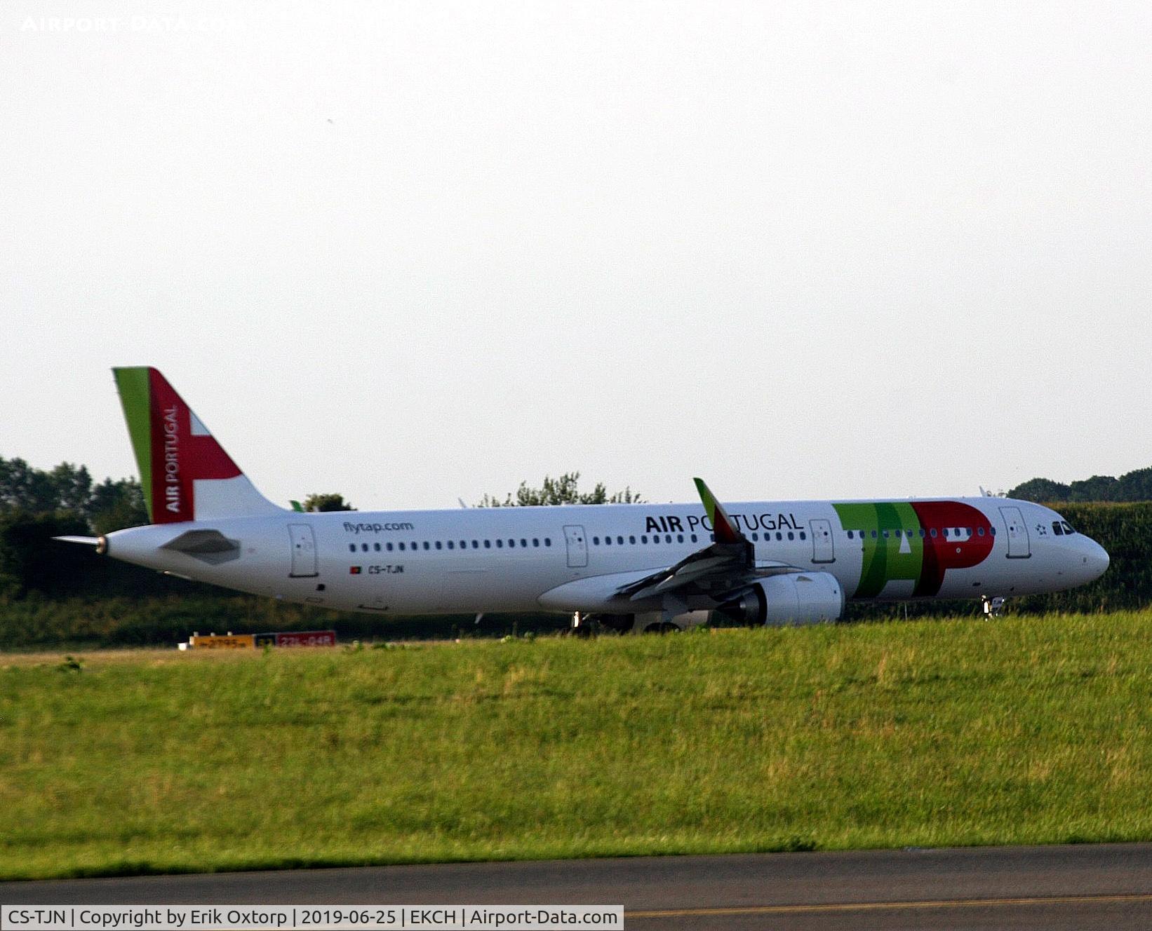 CS-TJN, 2018 Airbus A321-251N C/N 8318, CS-TJN aboutto take off on a very early morning flight to LIS. rw 04R (ex.OY-PAF)