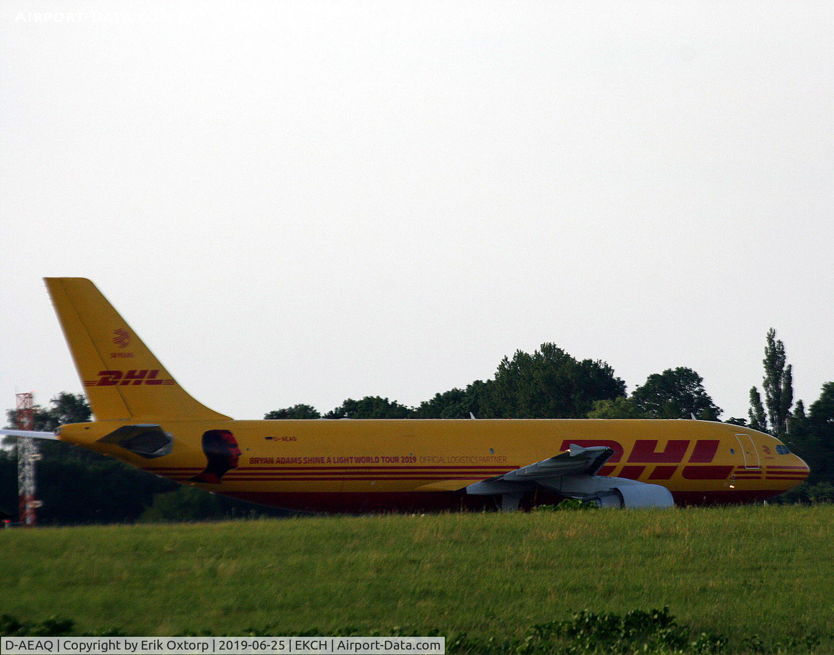 D-AEAQ, 1994 Airbus A300B4-622R(F) C/N 729, D-AEAQ about to take off rw 04R