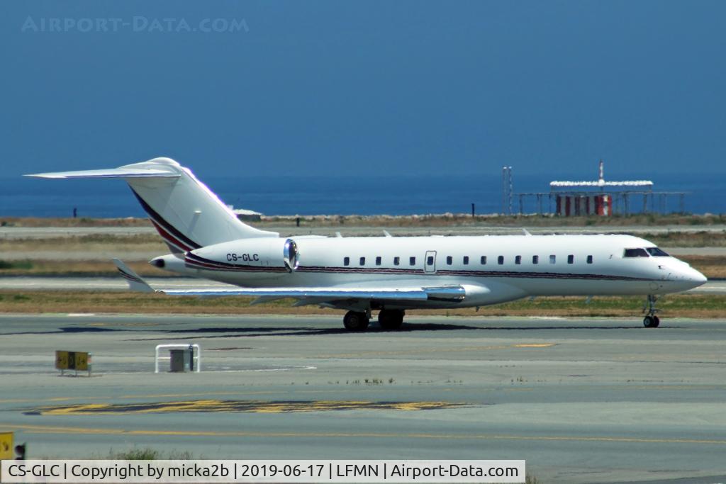 CS-GLC, 2013 Bombardier BD-700-1A10 (Global 6000) C/N 9533, Taxiing