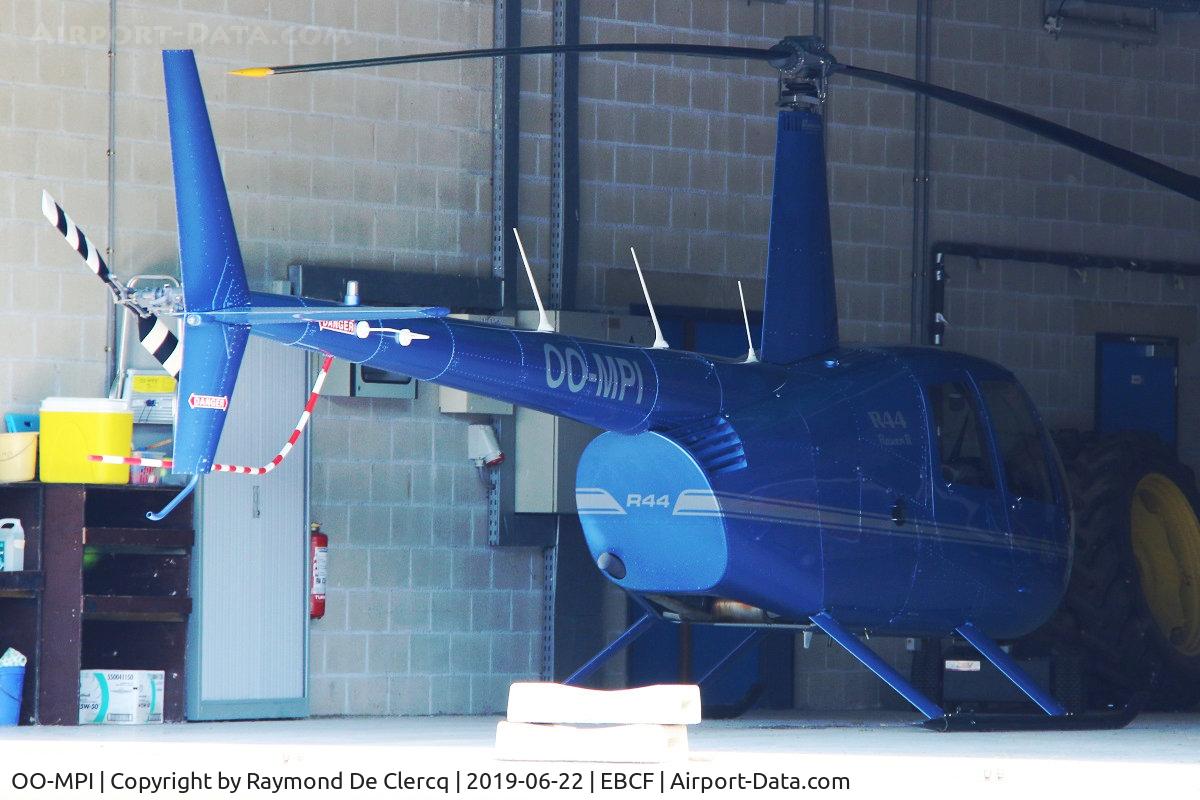 OO-MPI, 2013 Robinson R44 Raven II C/N 13457, At Cerfontaine.