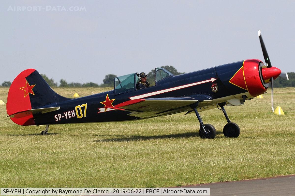 SP-YEH, Yakovlev Yak-50 C/N 842807, At Cerfontaine.