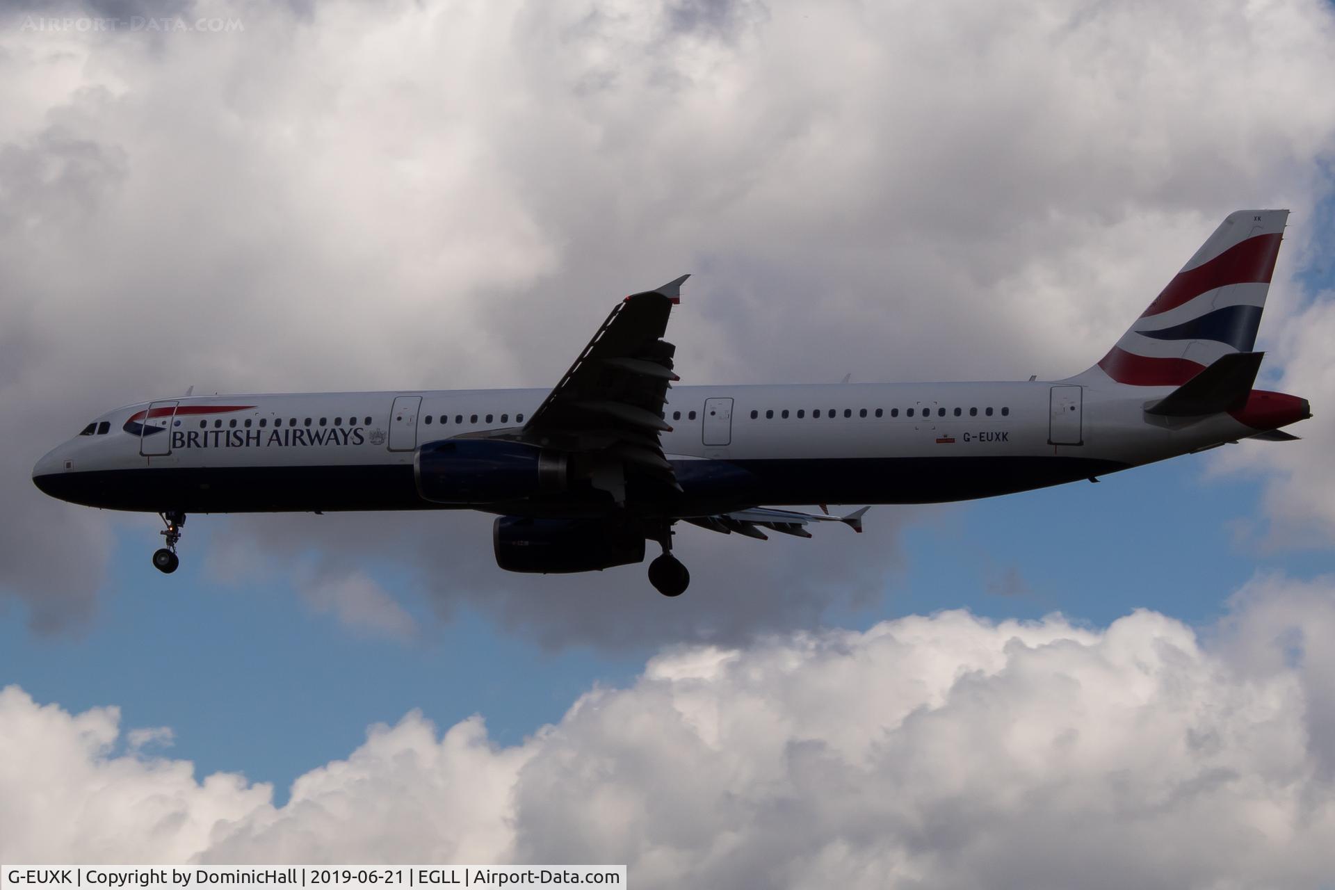 G-EUXK, 2007 Airbus A321-231 C/N 3235, Landing RWY 27L