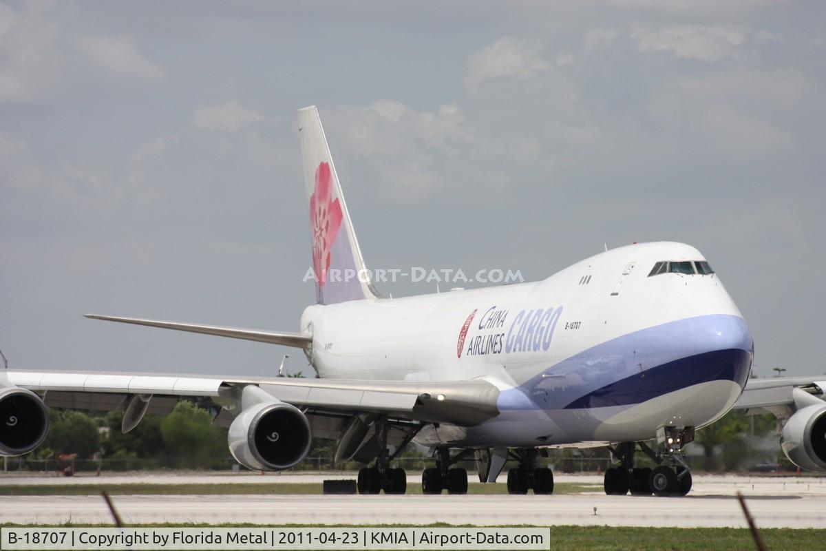 B-18707, 2001 Boeing 747-409F/SCD C/N 30764, MIA spotting