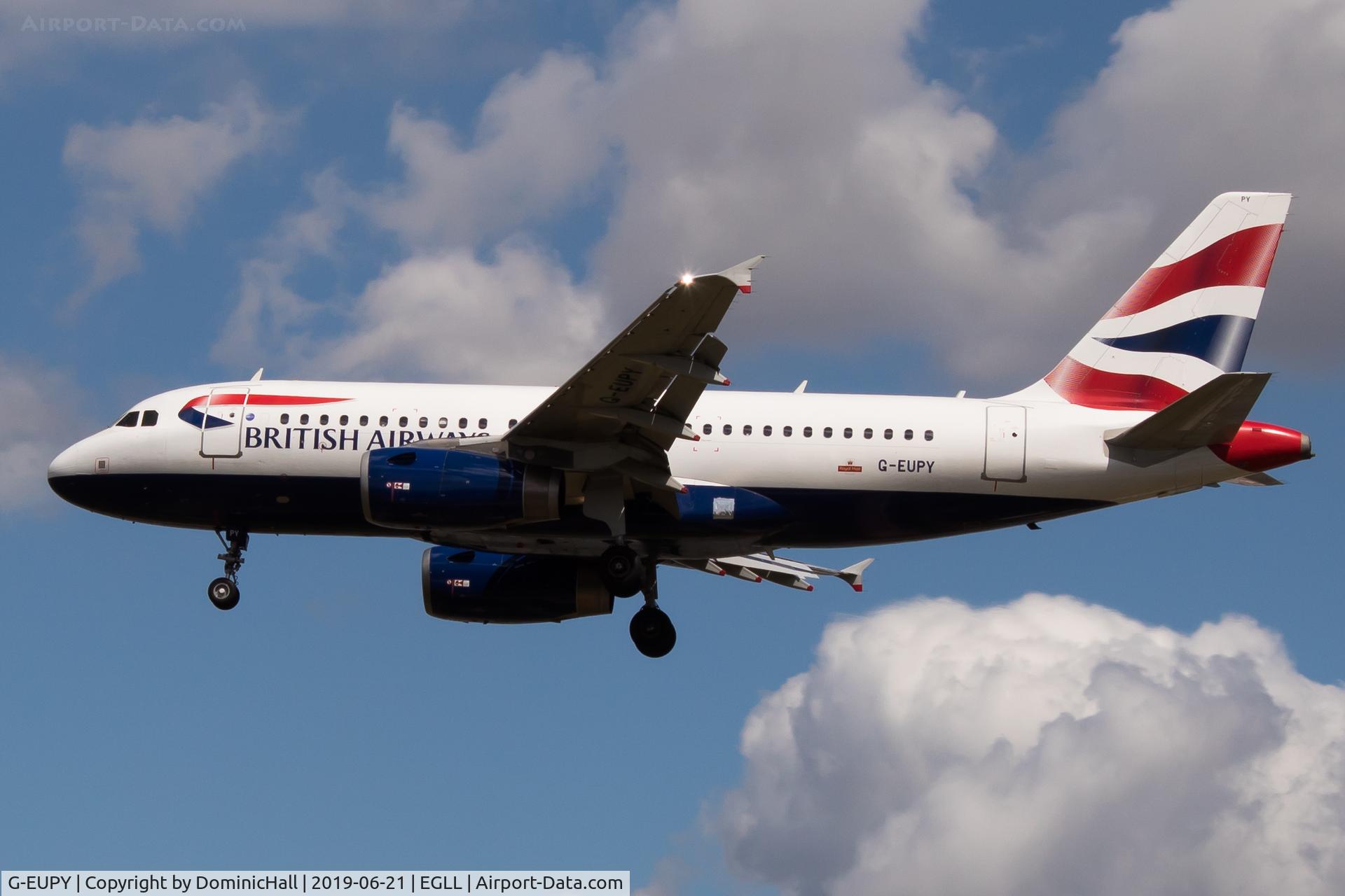 G-EUPY, 2001 Airbus A319-131 C/N 1466, Landing RWY 27L