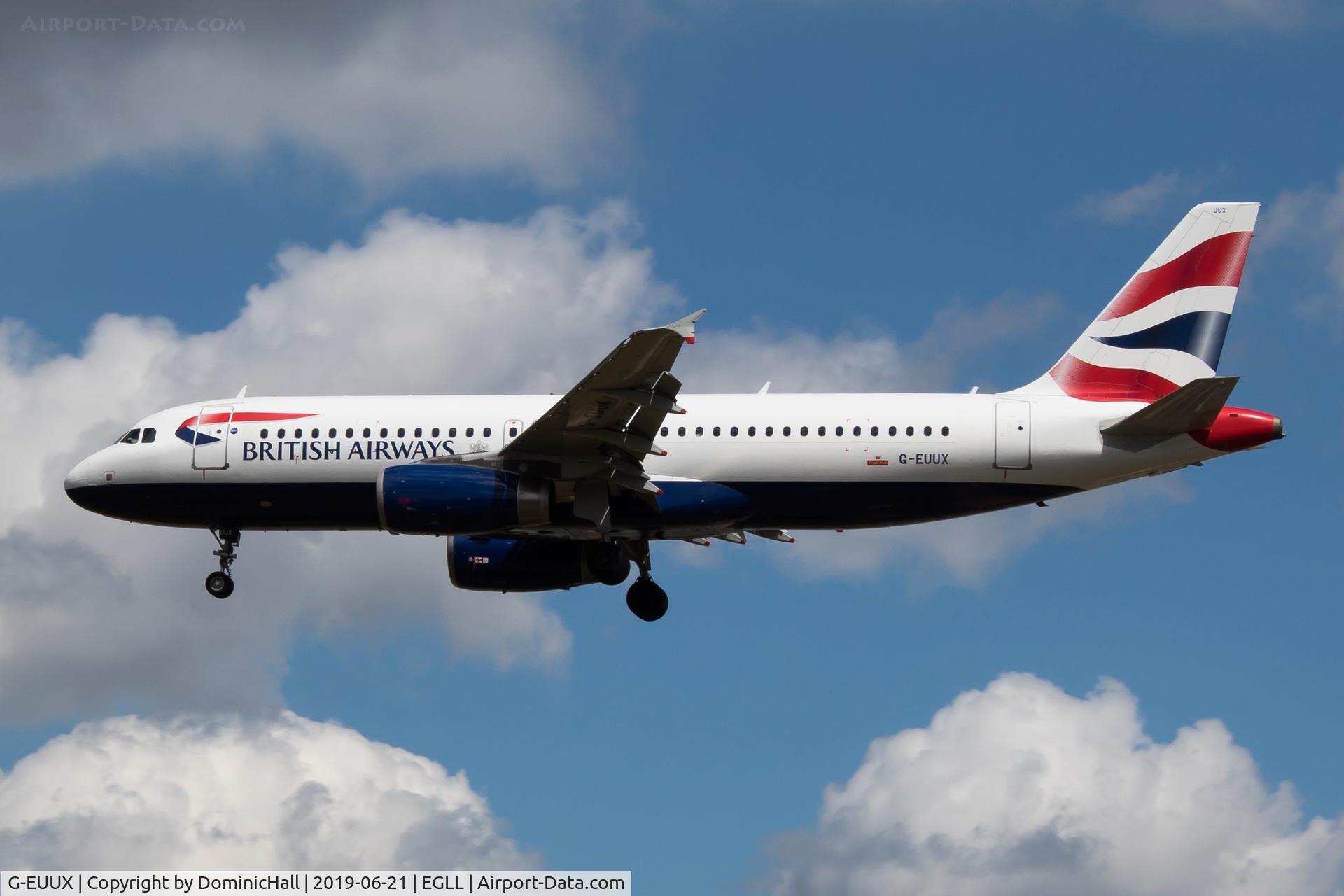 G-EUUX, 2008 Airbus A320-232 C/N 3550, Landing RWY 27L