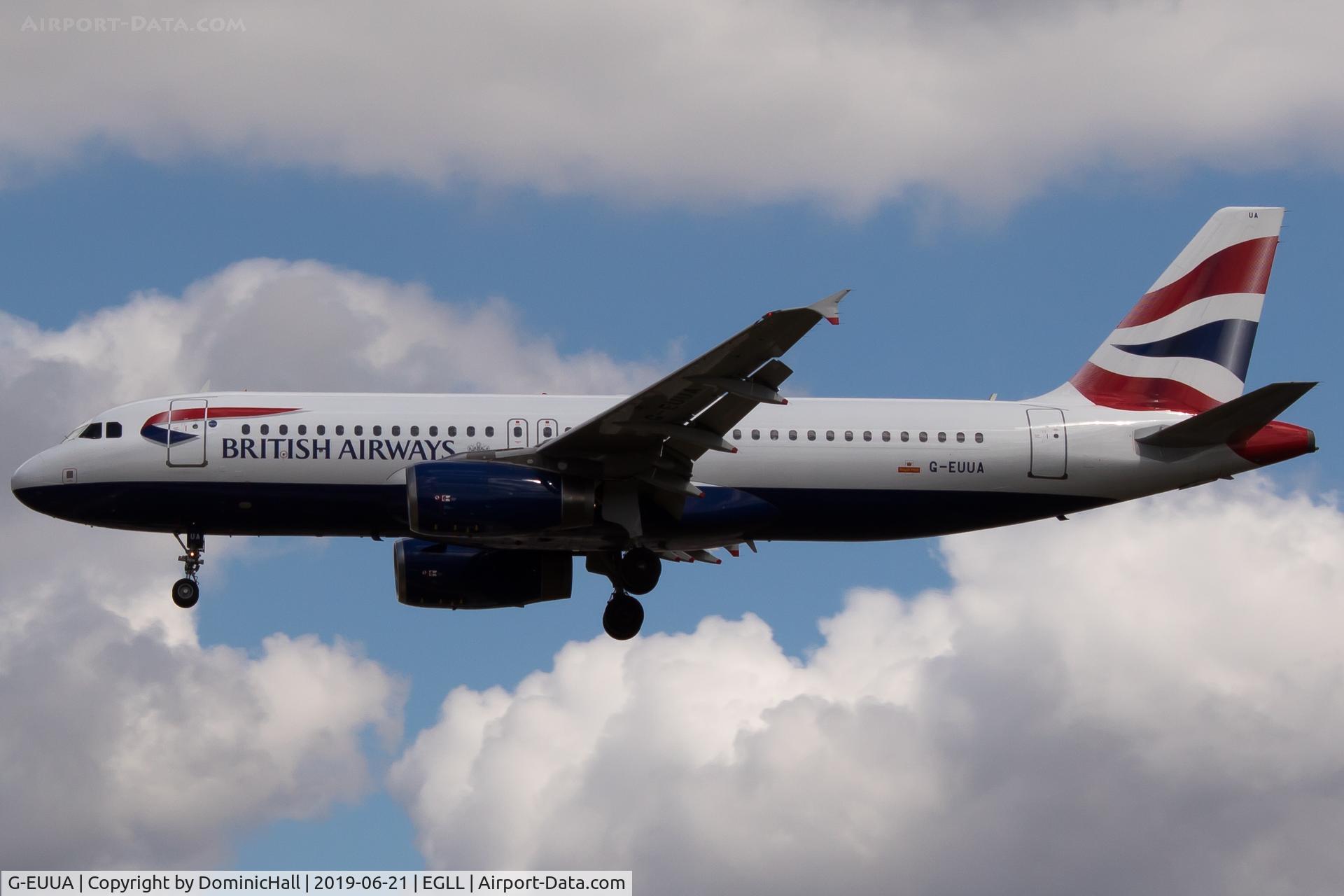 G-EUUA, 2001 Airbus A320-232 C/N 1661, Landing RWY 27L