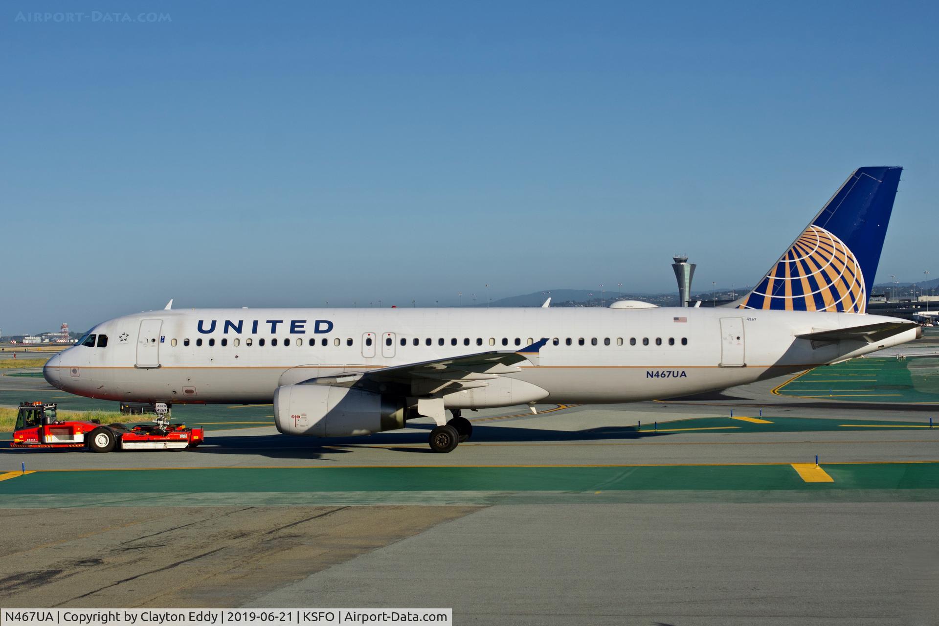 N467UA, 2000 Airbus A320-232 C/N 1359, SFO 2019.