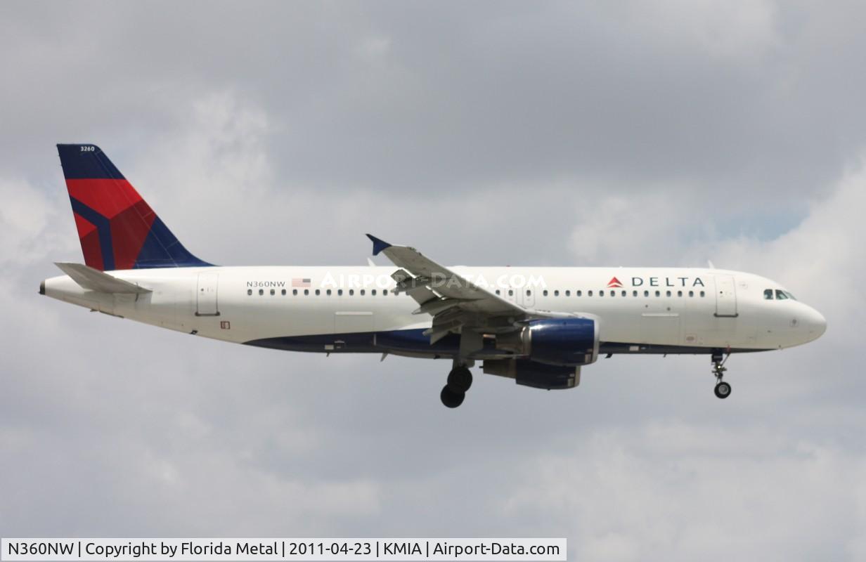 N360NW, 1998 Airbus A320-212 C/N 0903, MIA spotting