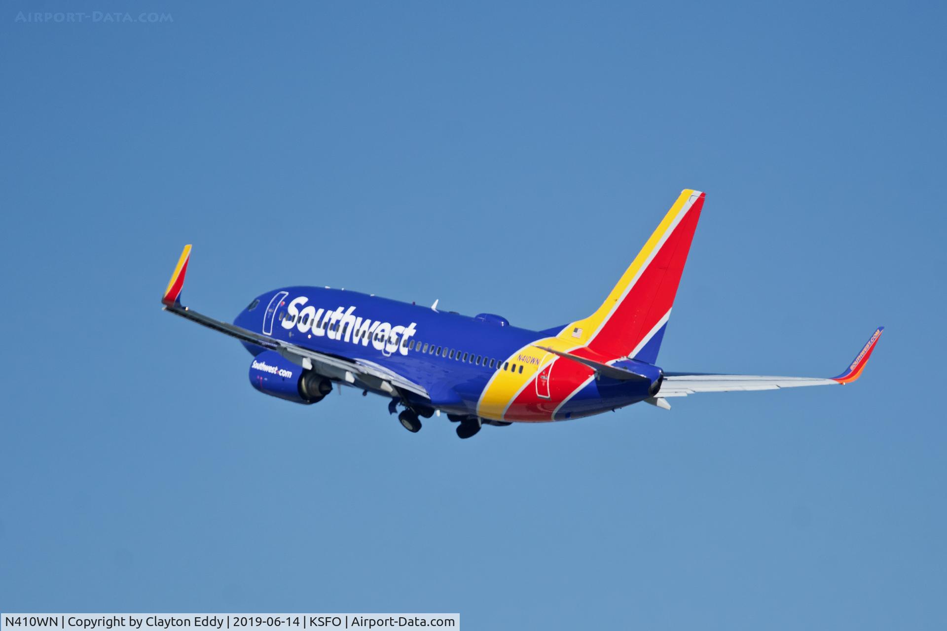 N410WN, 2001 Boeing 737-7H4 C/N 27897, Departing runway 01 SFO 2019.