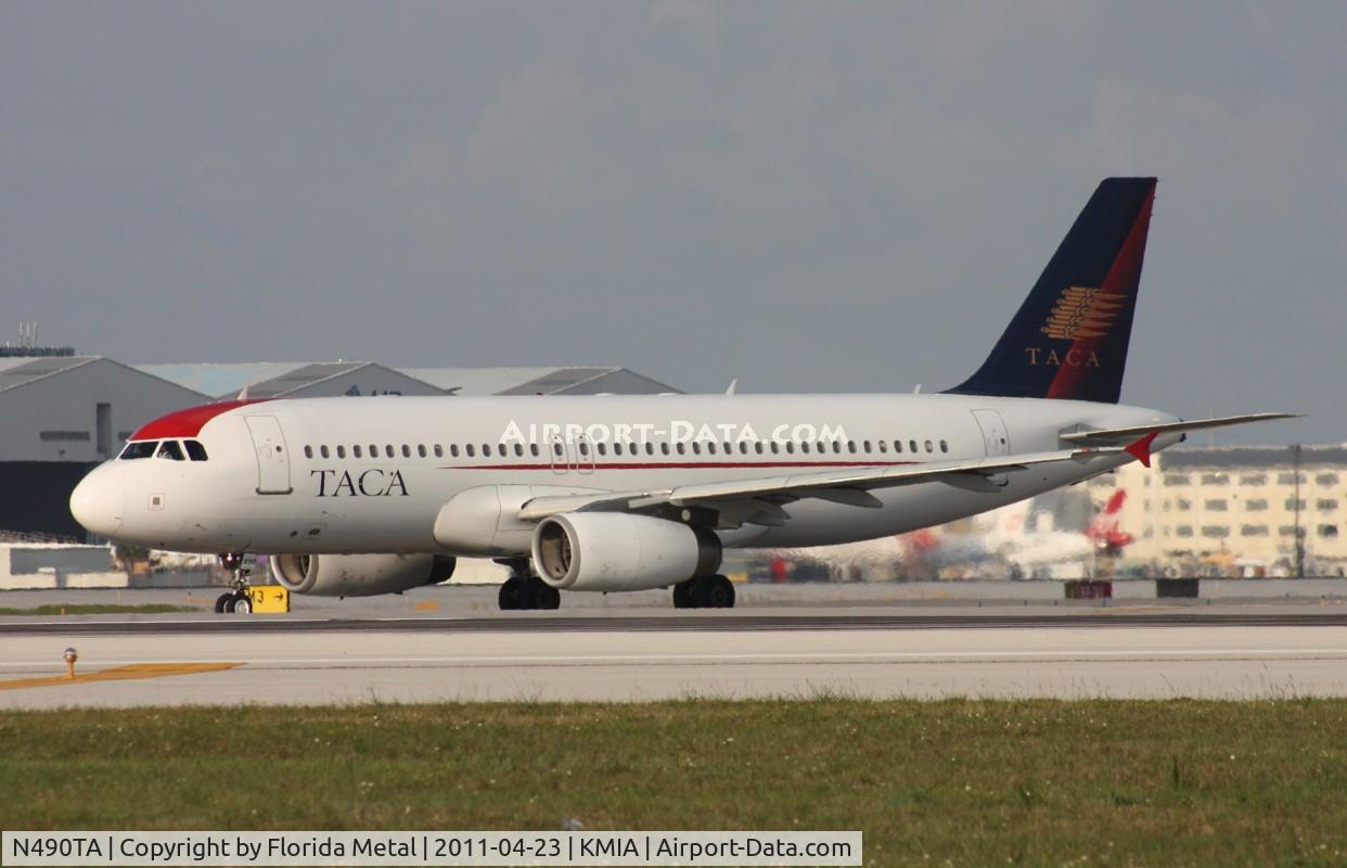 N490TA, 2004 Airbus A320-233 C/N 2282, MIA spotting