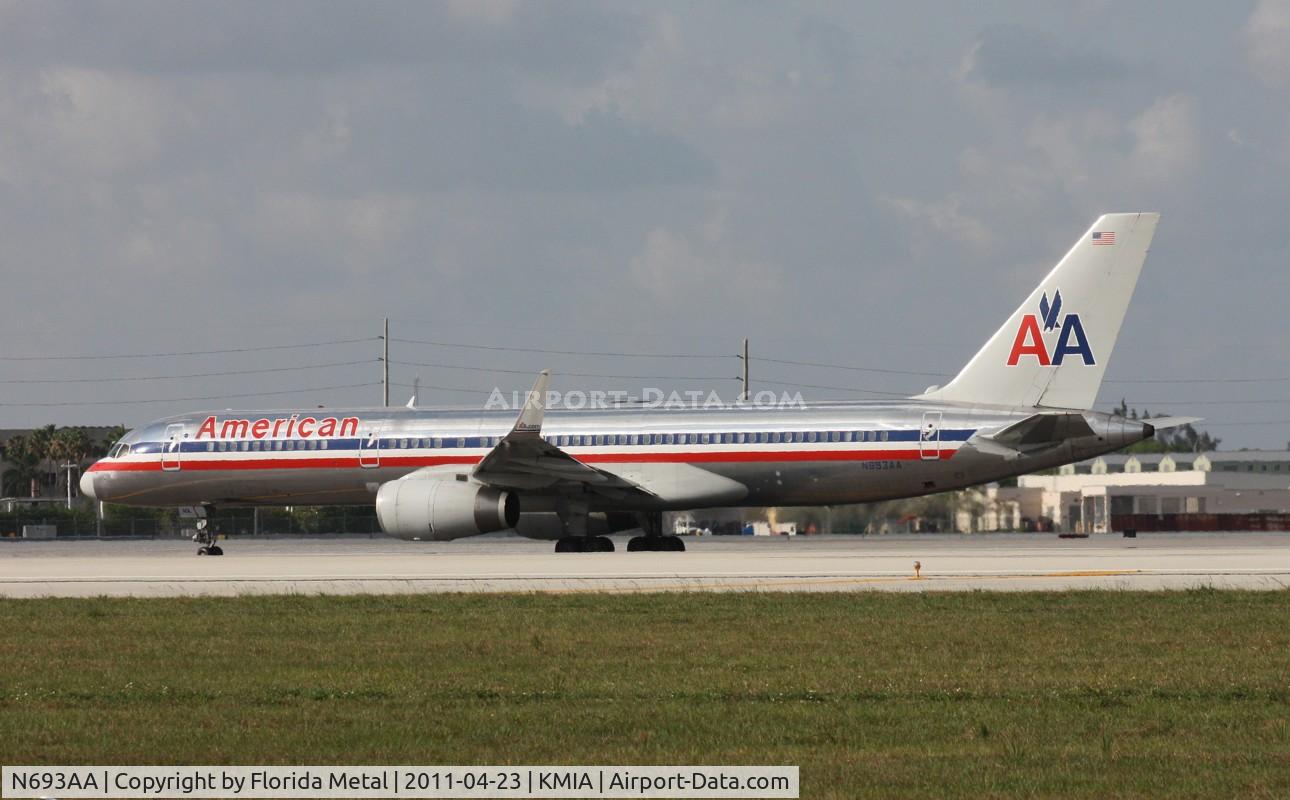 N693AA, 1994 Boeing 757-223 C/N 26973, MIA spotting
