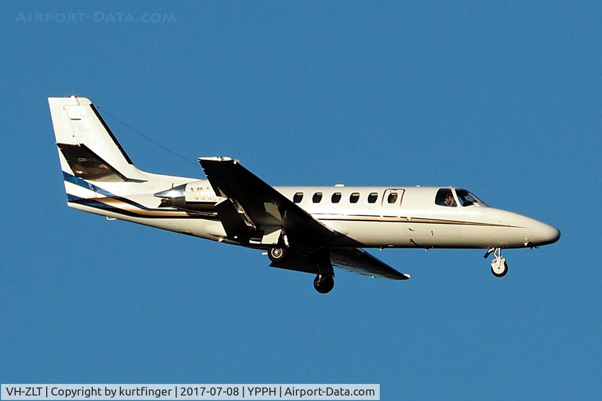 VH-ZLT, 1999 Cessna 550 Citation Bravo C/N 550-0878, Cessna C550. VH-ZLT final runway 21 YPPH 08/07/17.