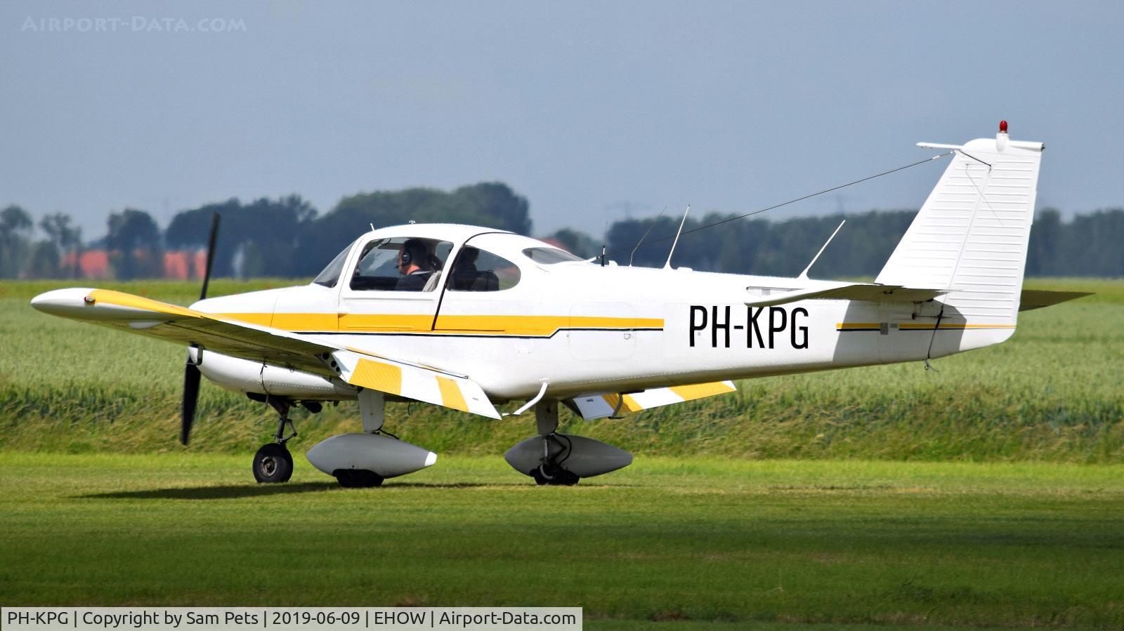 PH-KPG, 1971 Fuji FA-200-180 Aero Subaru C/N FA-200-99, At Oostwold Airshow.