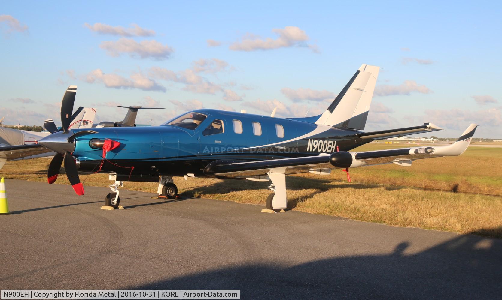 N900EH, 2015 Socata TBM-700 C/N 1082, NBAA 2016