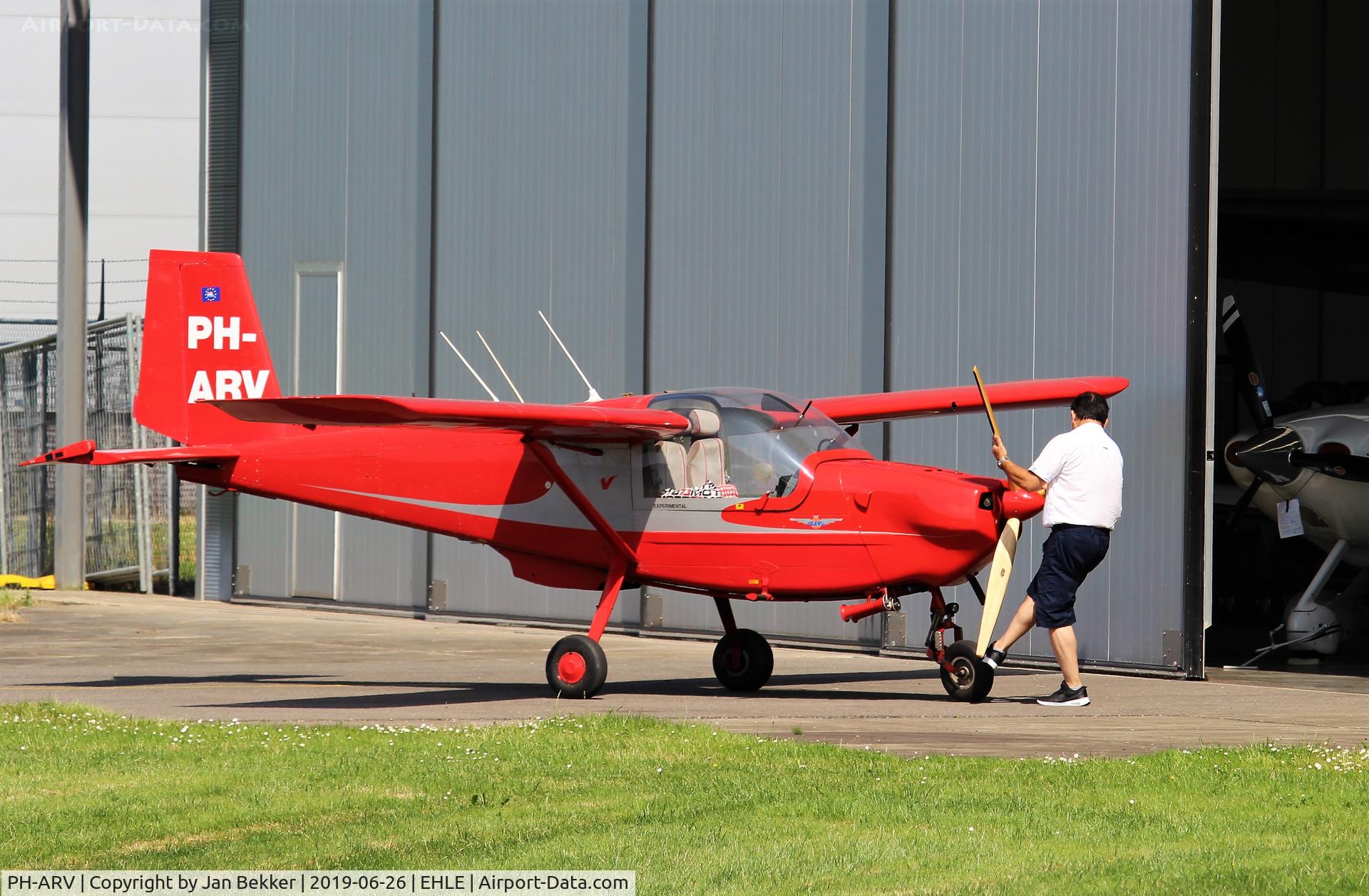 PH-ARV, 1986 ARV ARV1 Super 2 C/N 015, Lelystad Airport. In front of the 